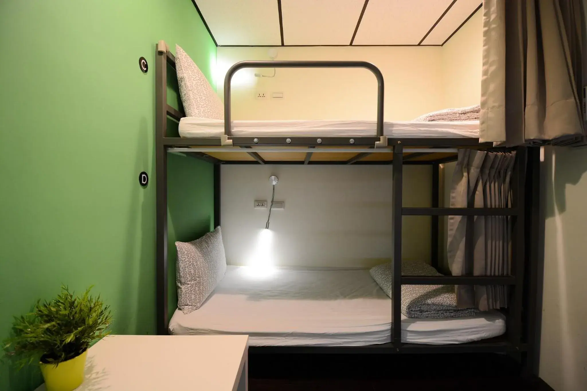 bunk bed, Bed in Sleep Taipei Hostel & Hotel