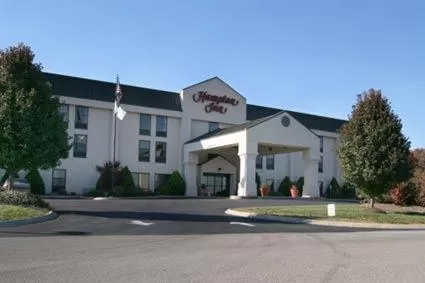 Property building in Hampton Inn Columbia