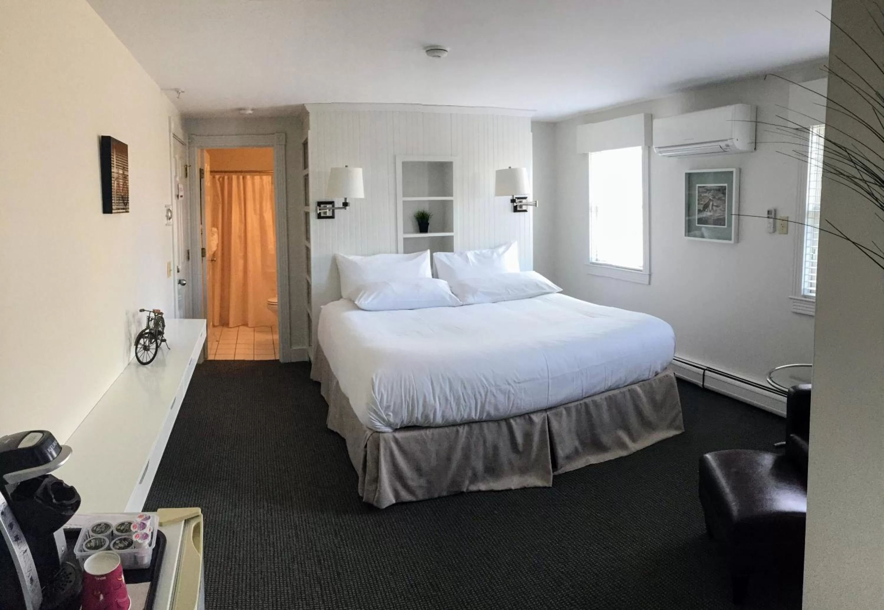 Bedroom, Bed in Pilgrim House