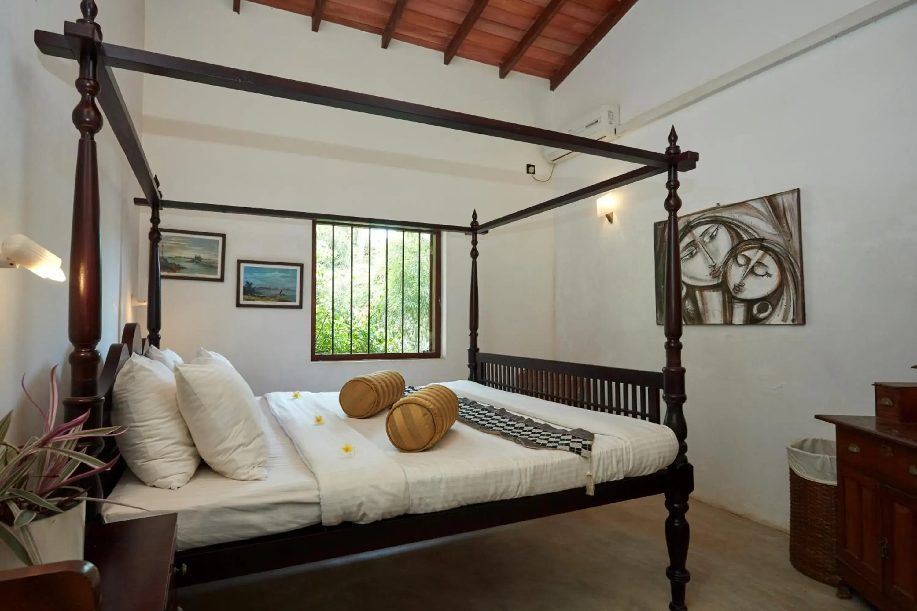 Bed in Villa Sunbird