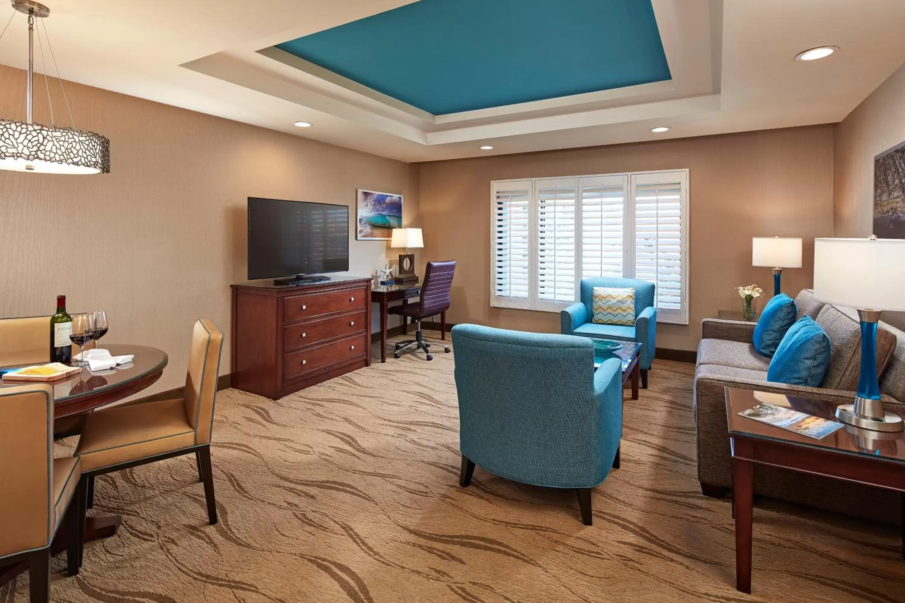 Living room, Seating Area in Empress Hotel La Jolla