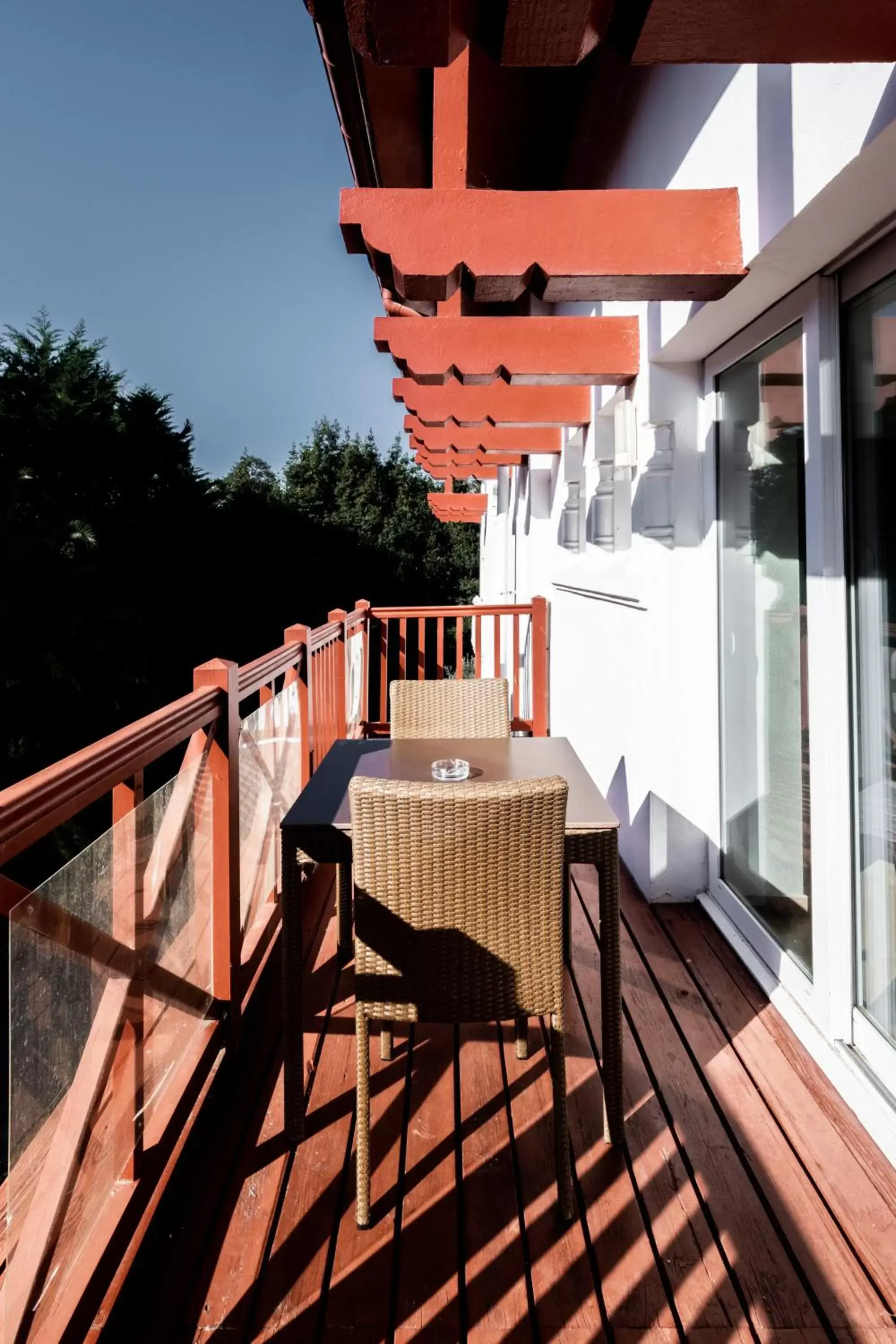 Balcony/Terrace in Résidence Chateau d'Acotz - Avec piscine à 600m des plages à Saint-Jean-de-Luz