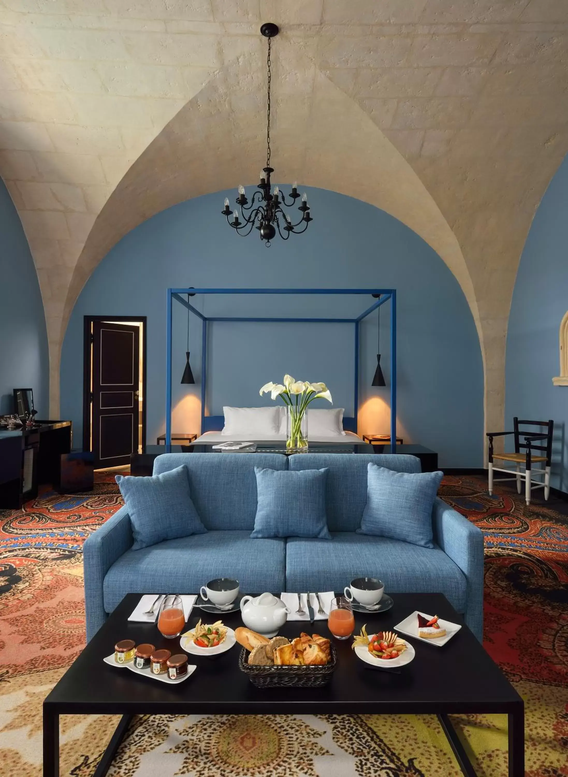 Living room in Hôtel & Spa Jules César Arles - MGallery Hotel Collection