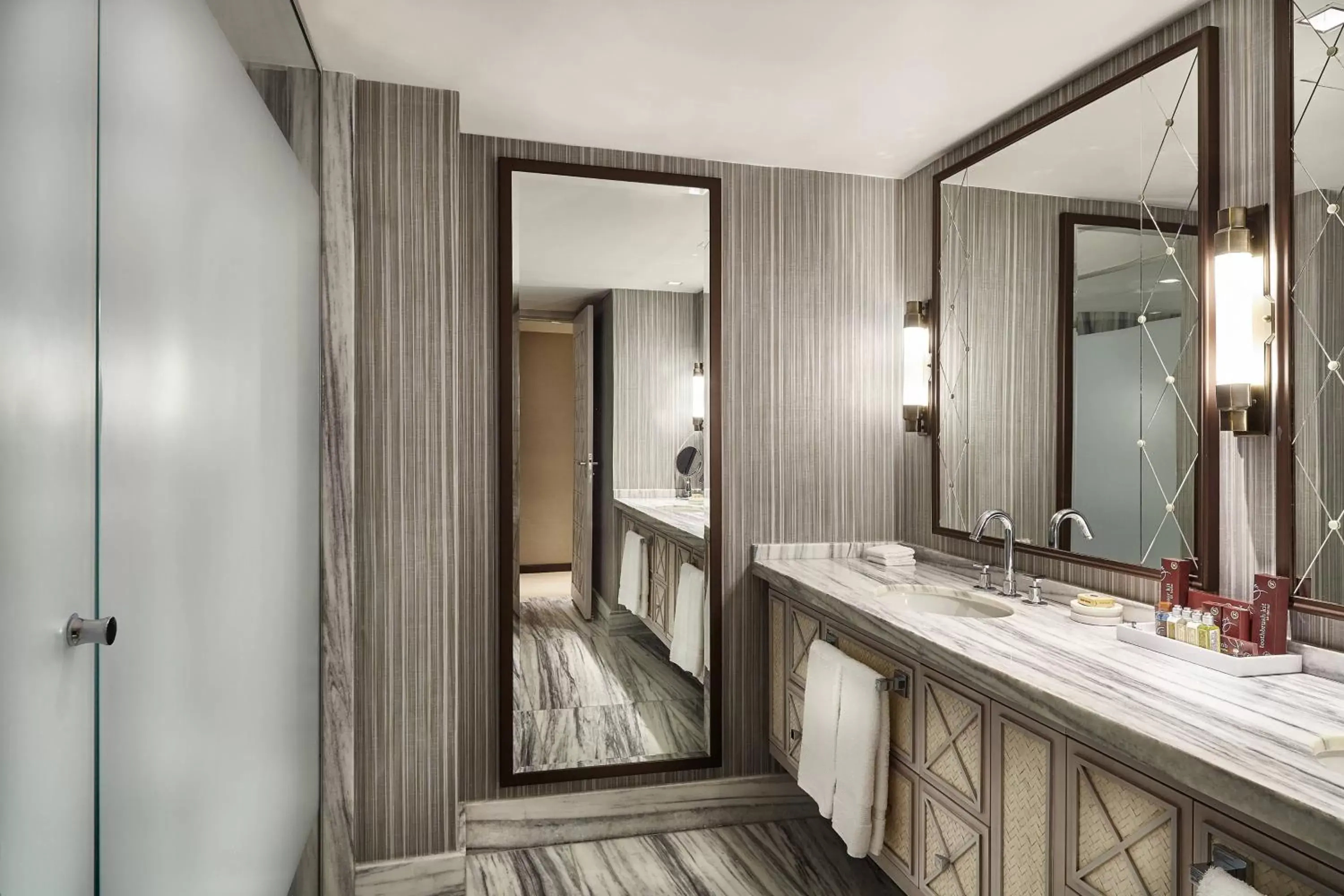 Photo of the whole room, Bathroom in Sheraton Grand Rio Hotel & Resort