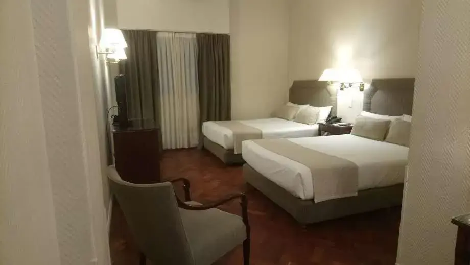 Bed in Lafayette Hotel