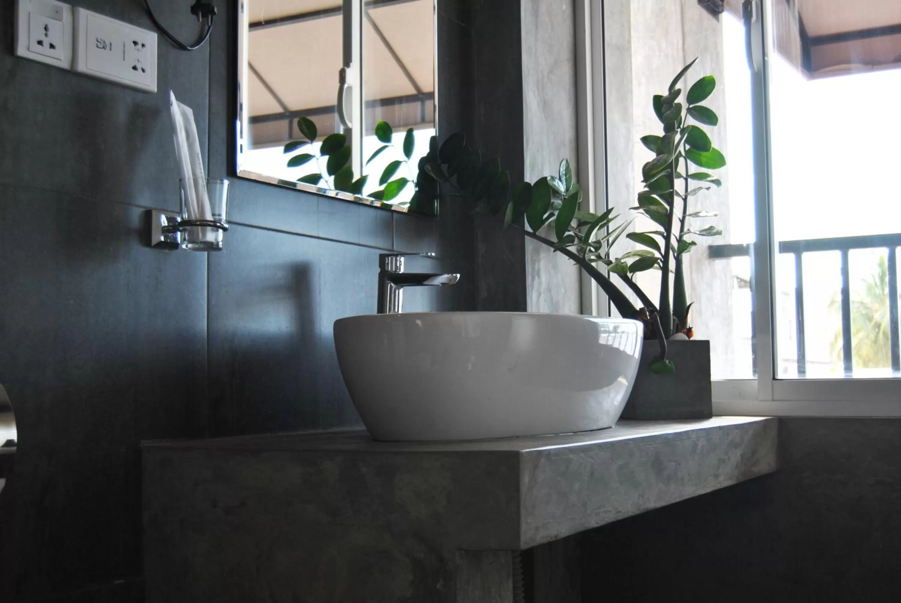 Bathroom in The Canoe