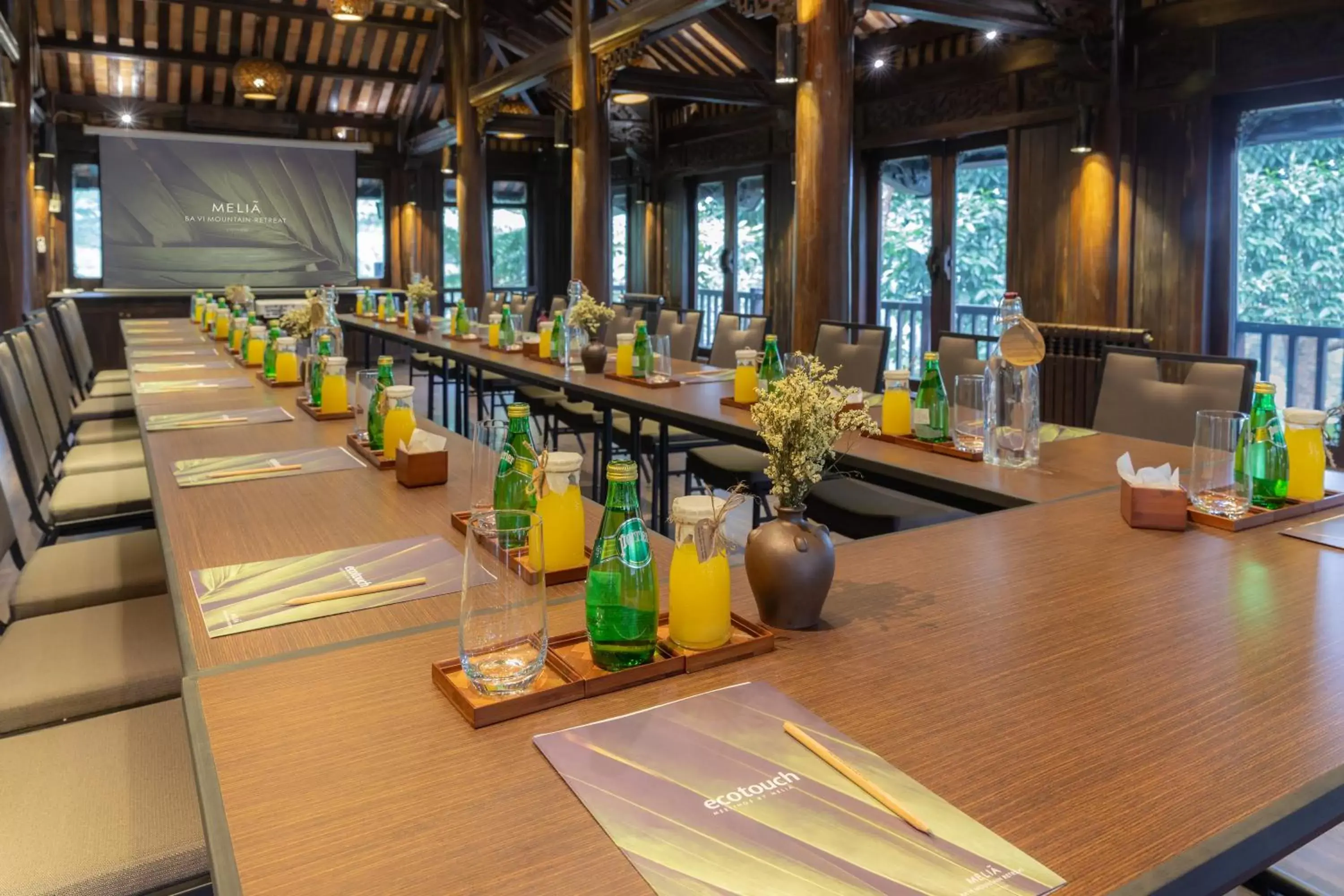 Meeting/conference room, Restaurant/Places to Eat in Melia Ba Vi Mountain Retreat