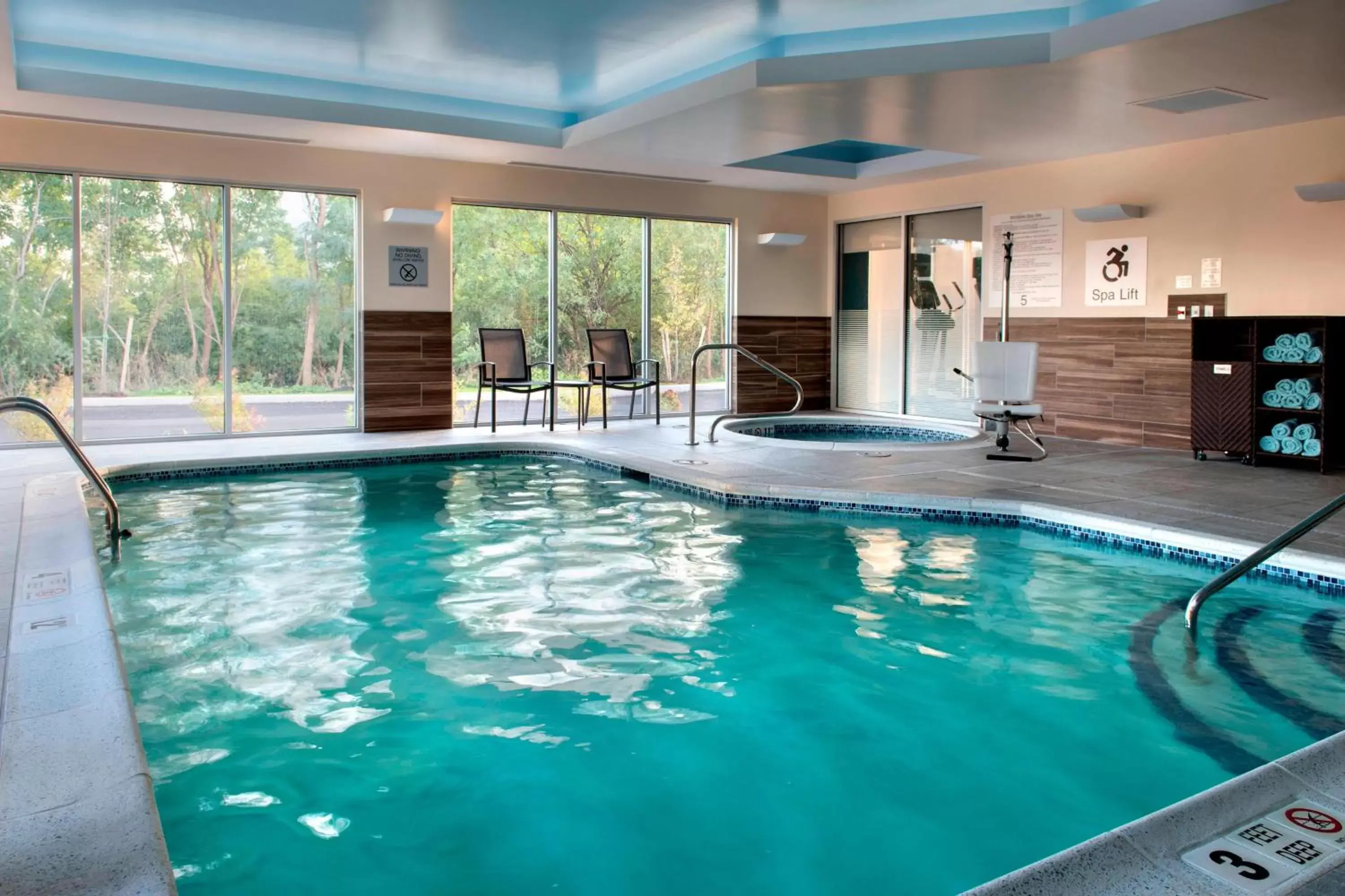 Swimming Pool in Fairfield Inn & Suites by Marriott Buffalo Amherst/University