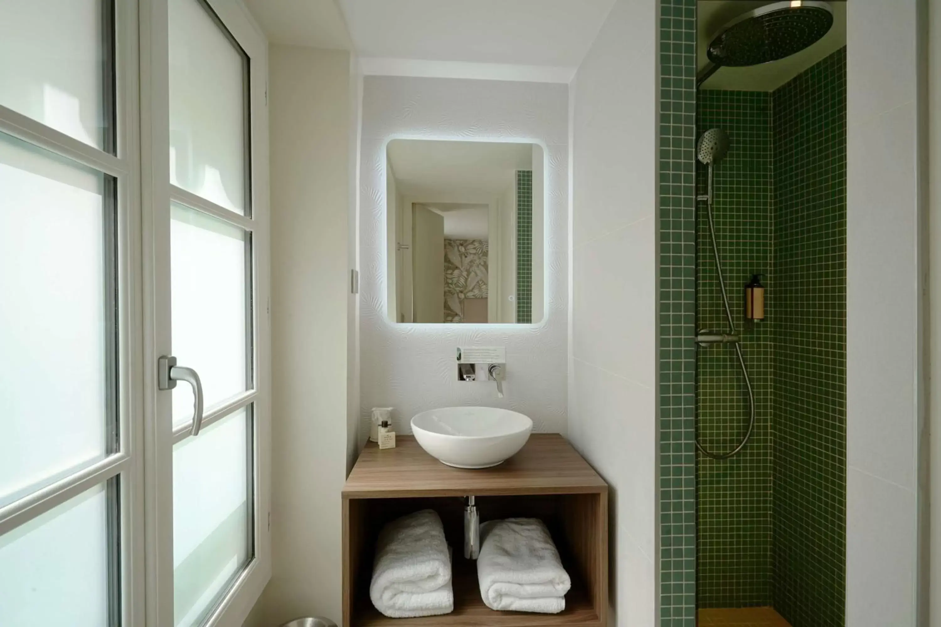 Bedroom, Bathroom in Hôtel Littéraire Arthur Rimbaud, BW Signature Collection
