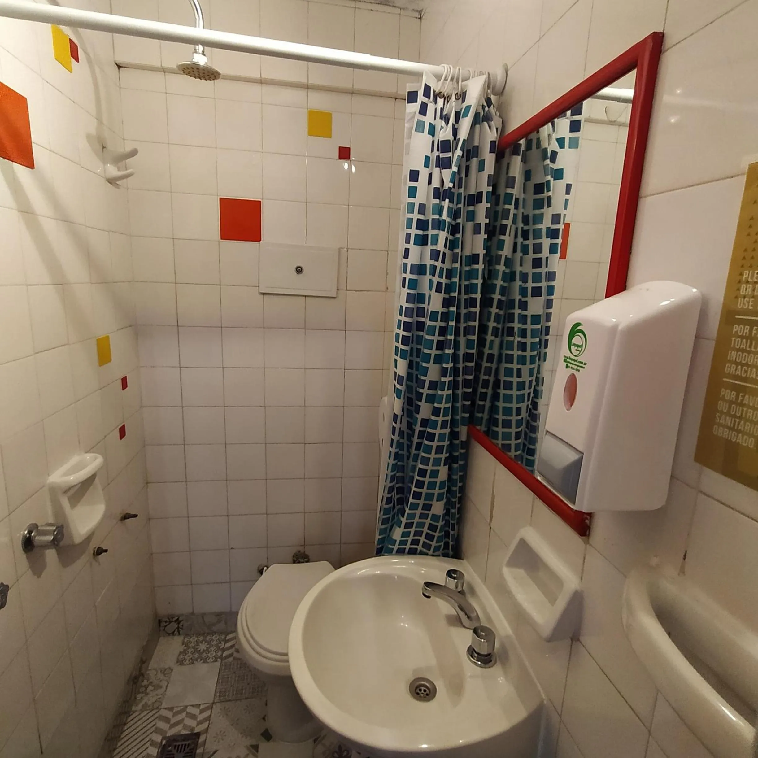 Bathroom in Play Hostel Arcos