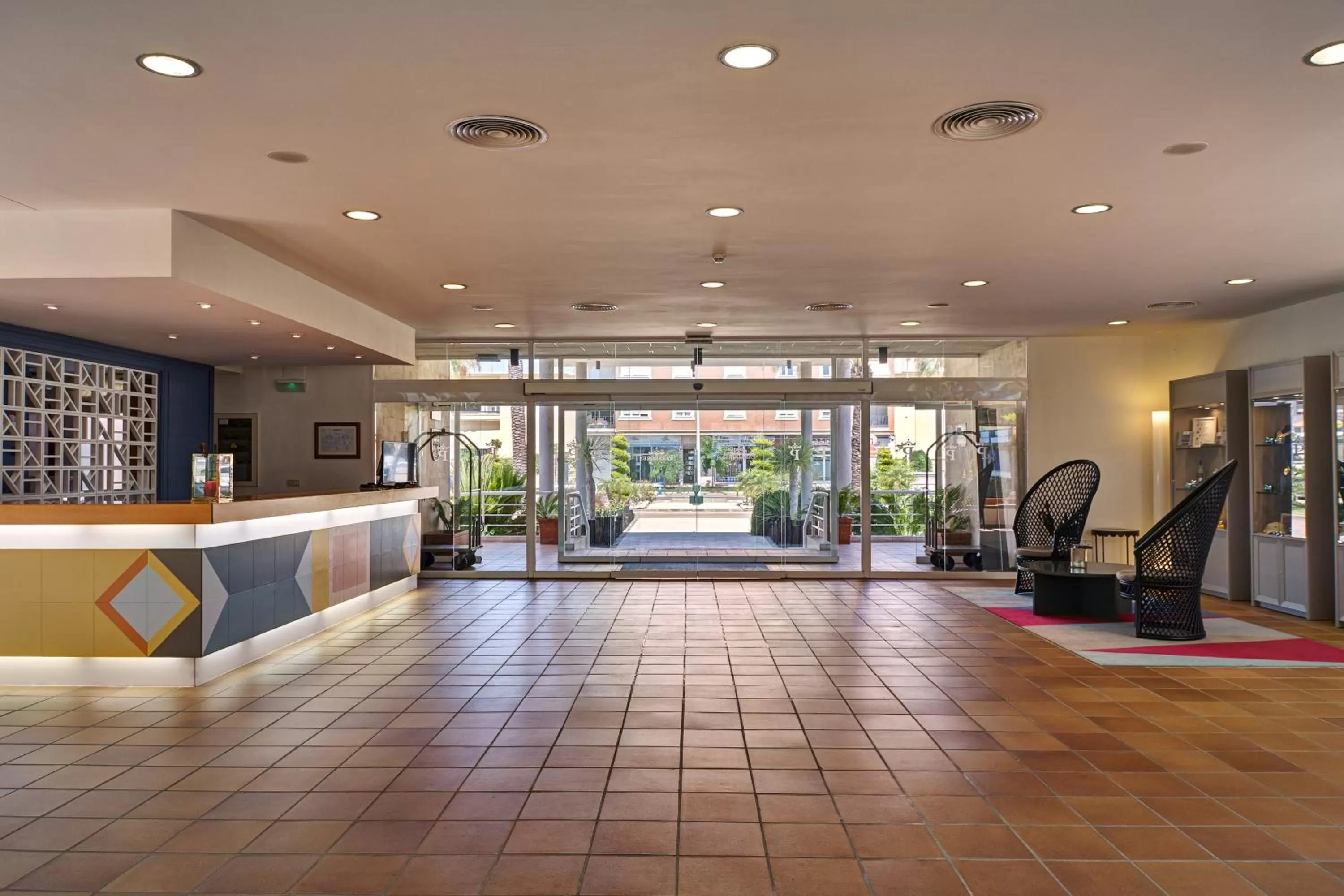 Lobby or reception in Parador de Benicarló