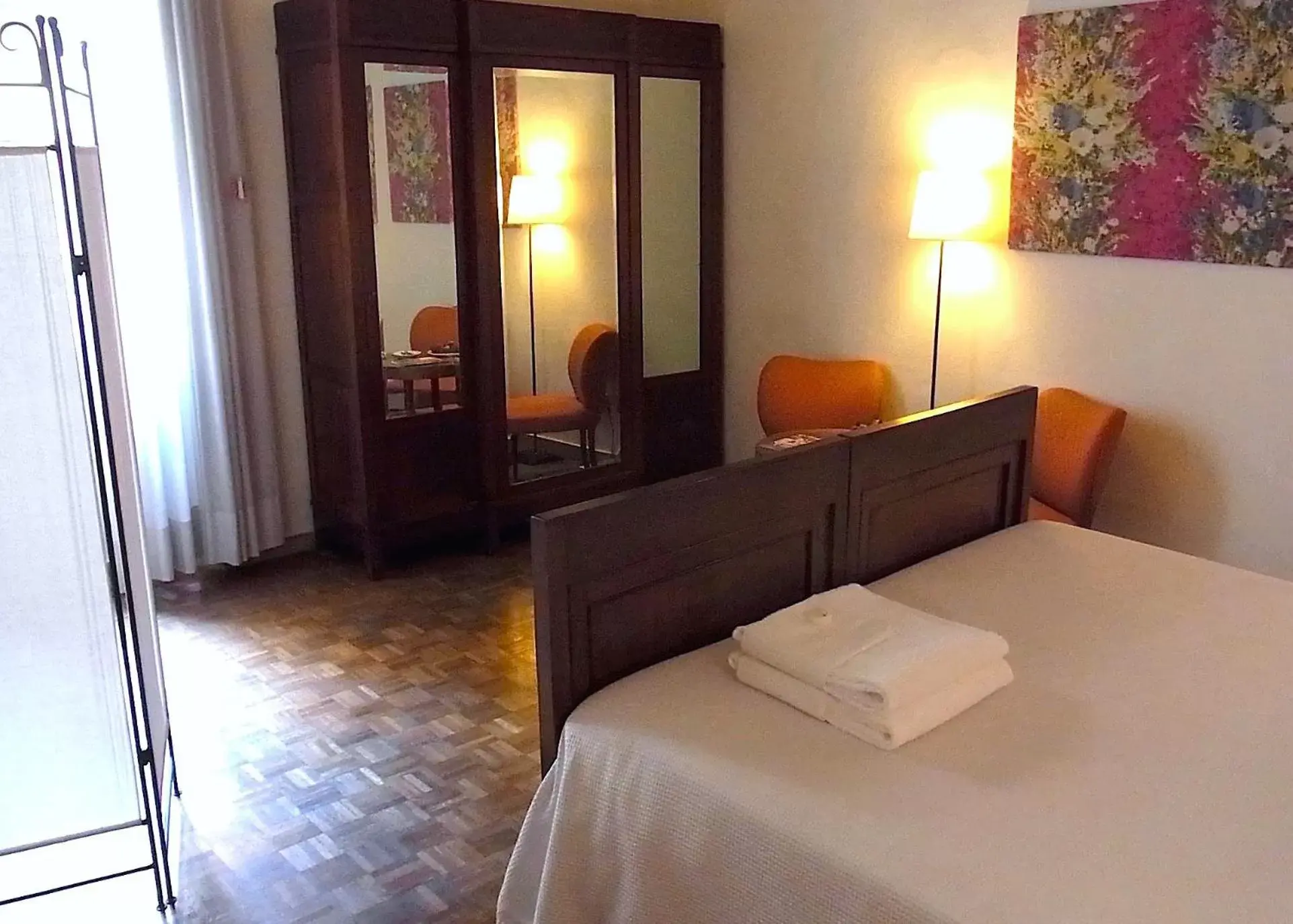Photo of the whole room, Bed in Hotel Cestelli