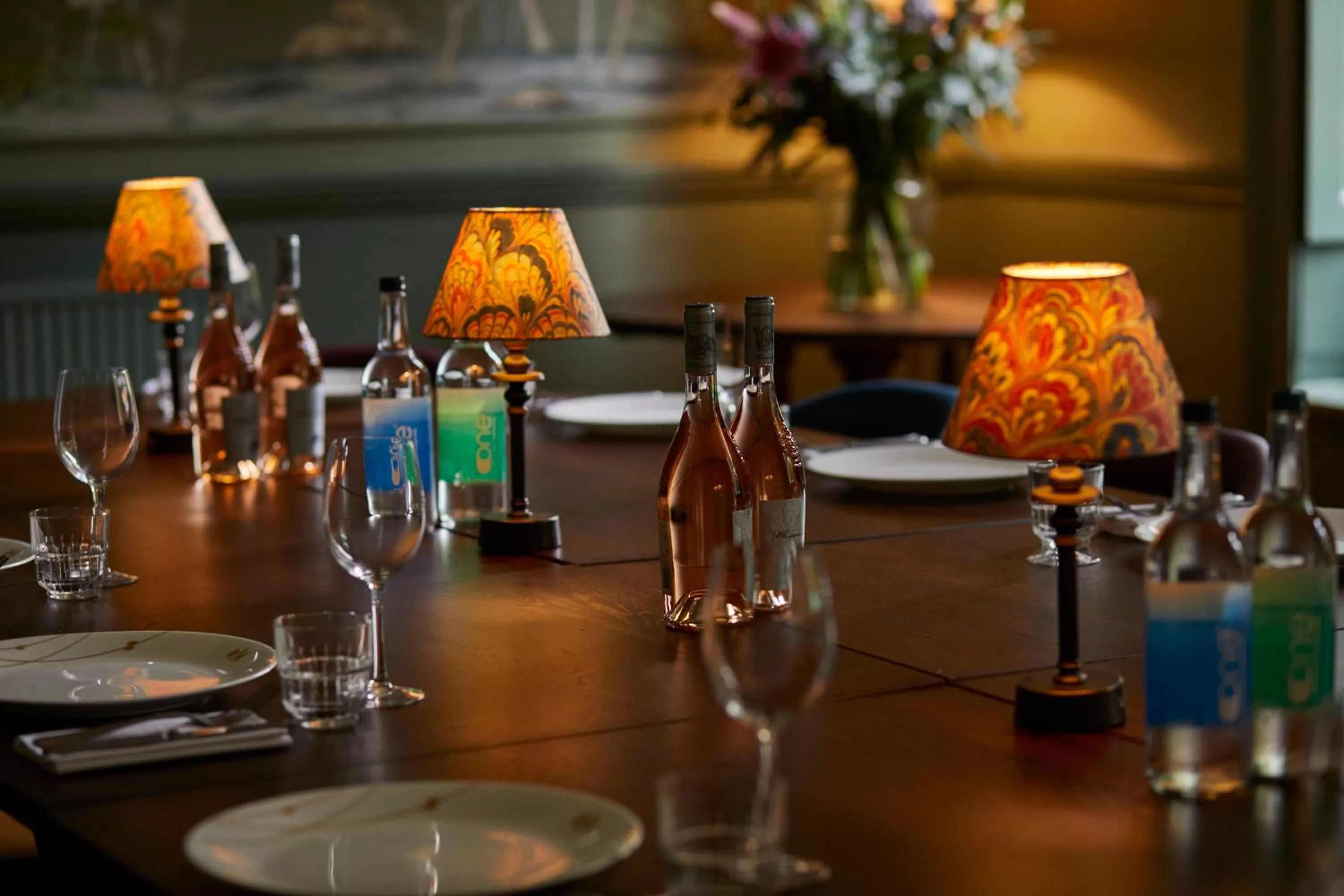 Dining area in The Retreat, Elcot Park