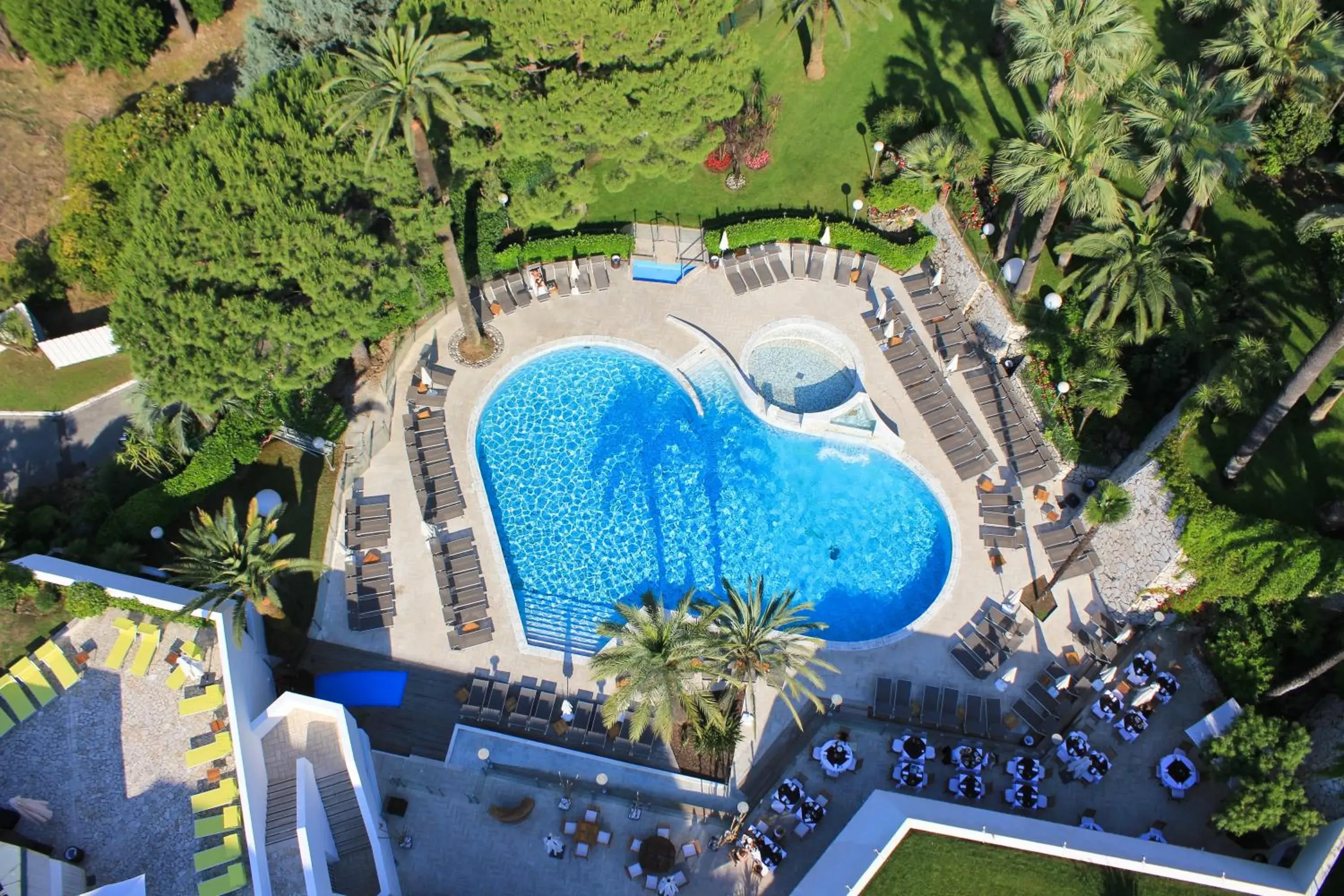 Bird's eye view in Hotel Cannes Montfleury
