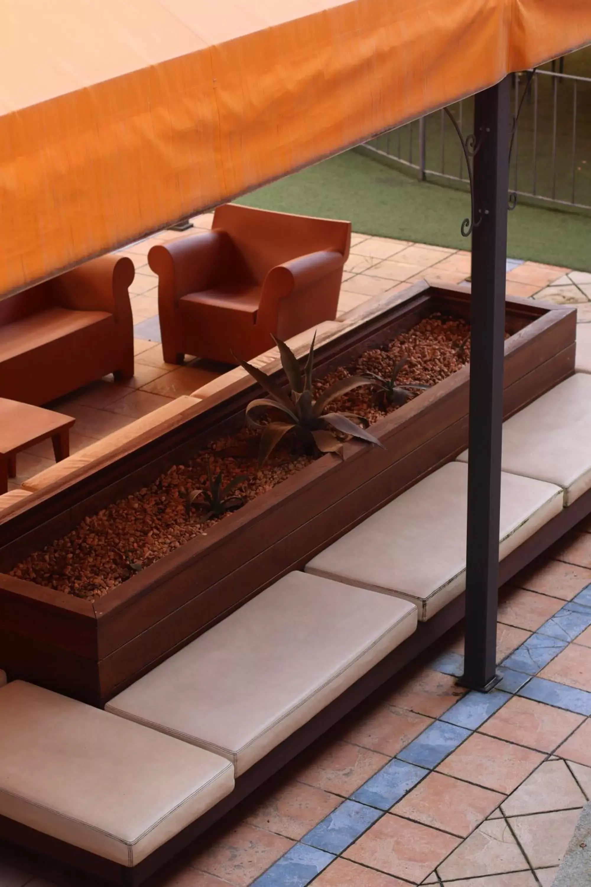 Seating area in CasAlbergo - Superior Lake Apartments