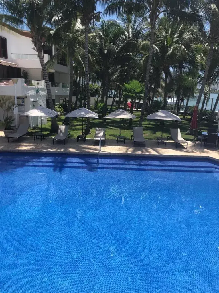 Pool view, Swimming Pool in Sina Suites