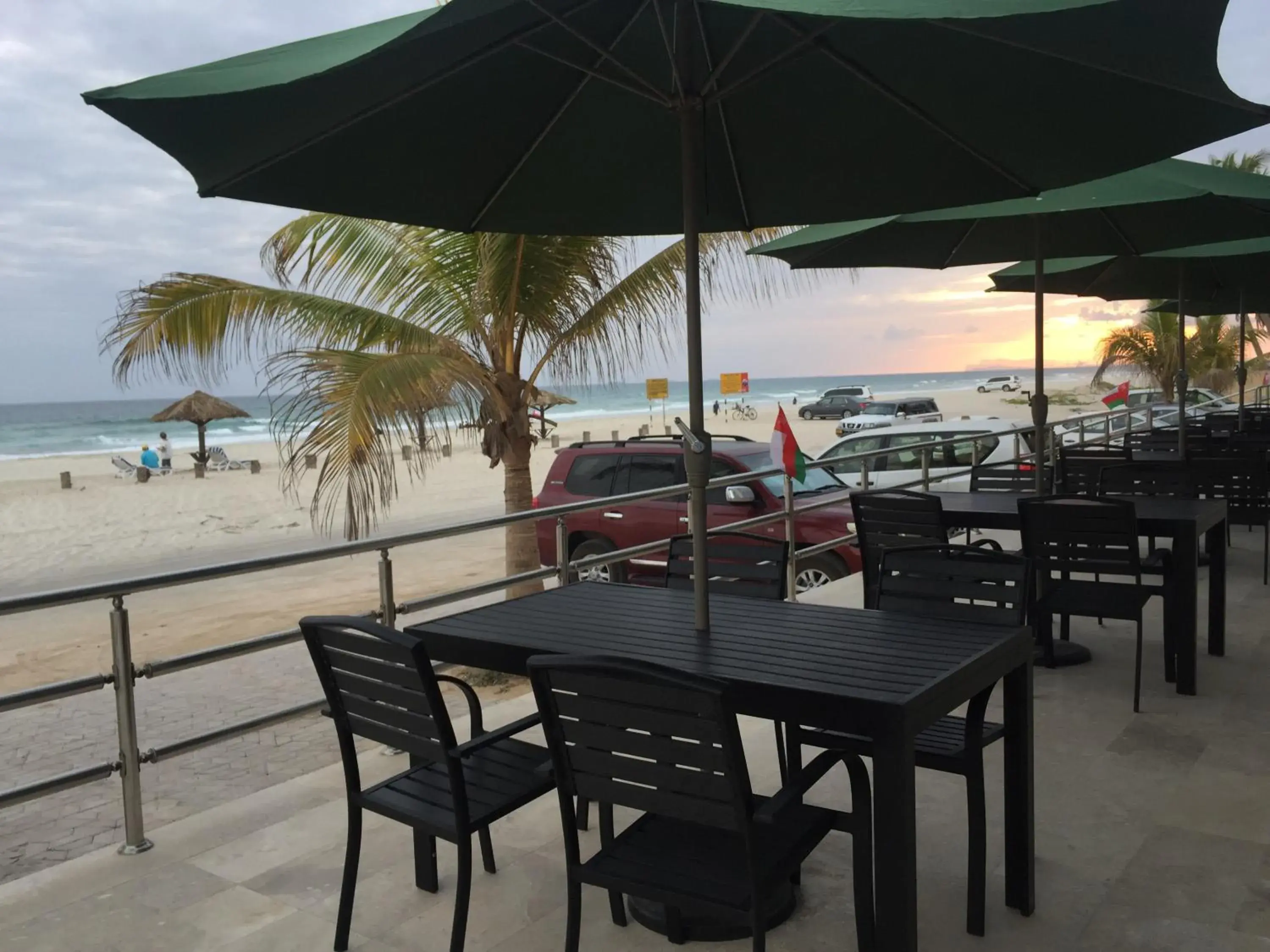 Restaurant/places to eat in Beach Resort Salalah Restaurant/places to eat in Beach Resort Salalah
