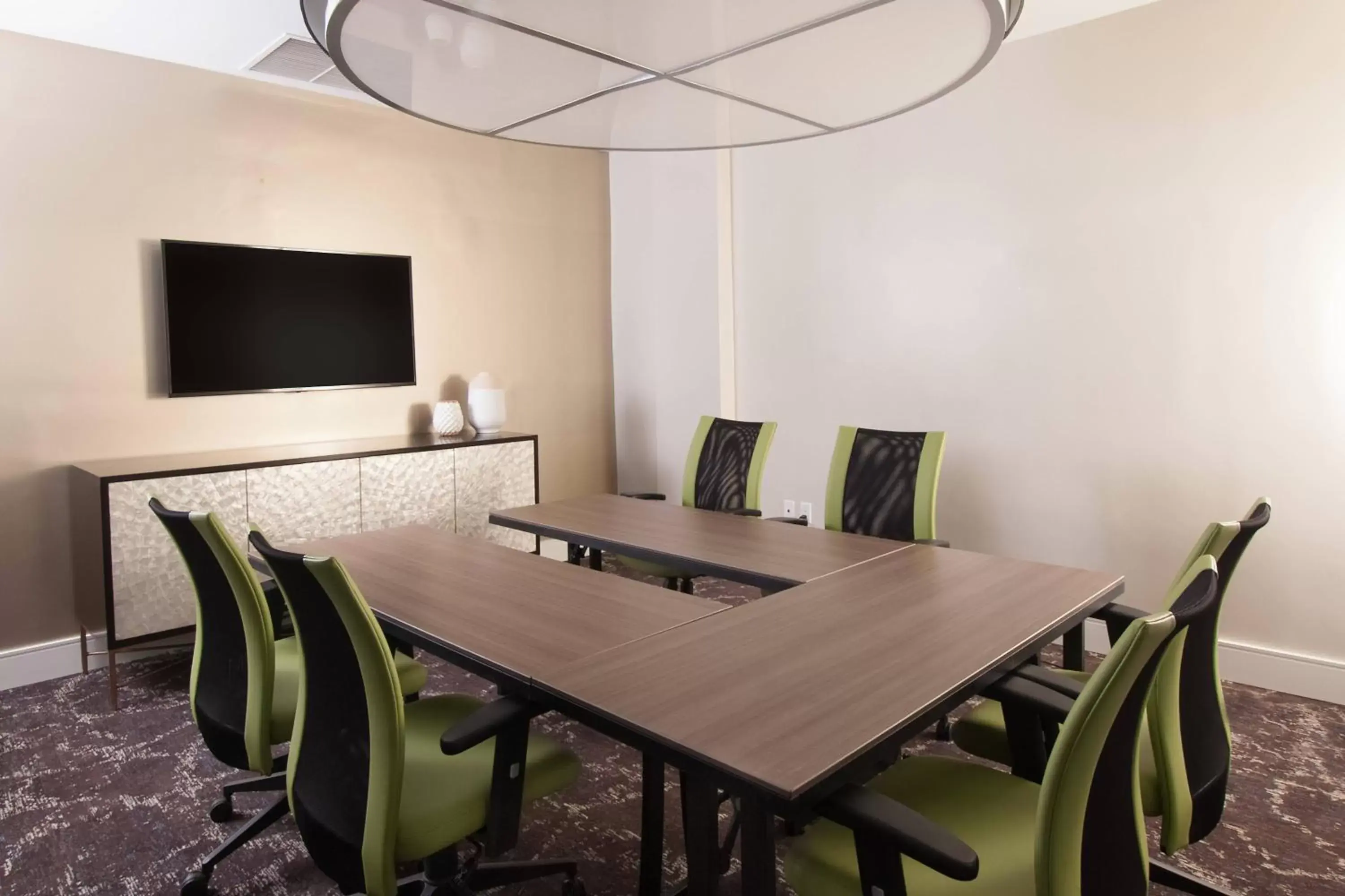 Meeting/conference room, Dining Area in Courtyard Miami Coral Gables