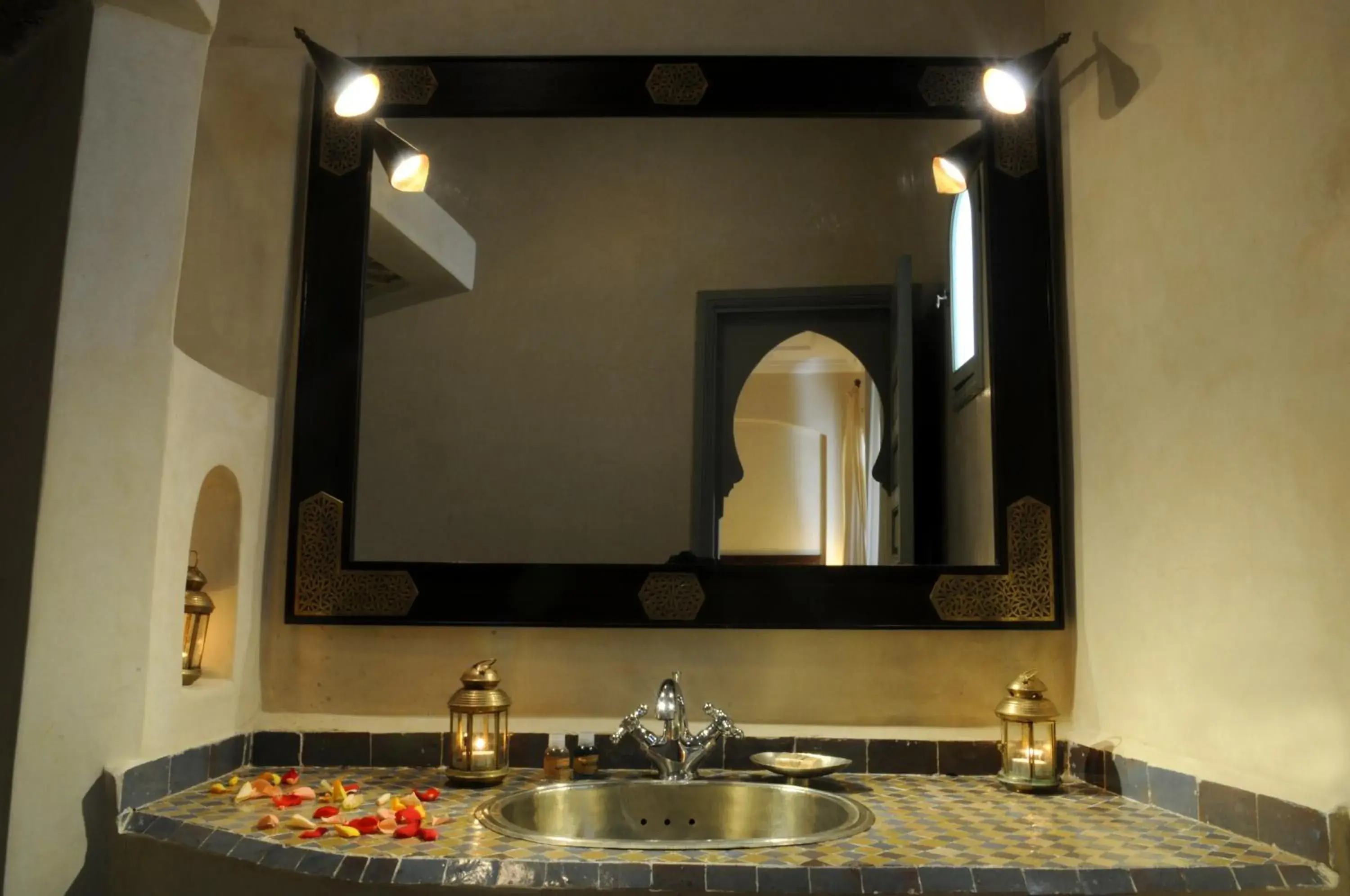 Bathroom in Riad Les Hibiscus