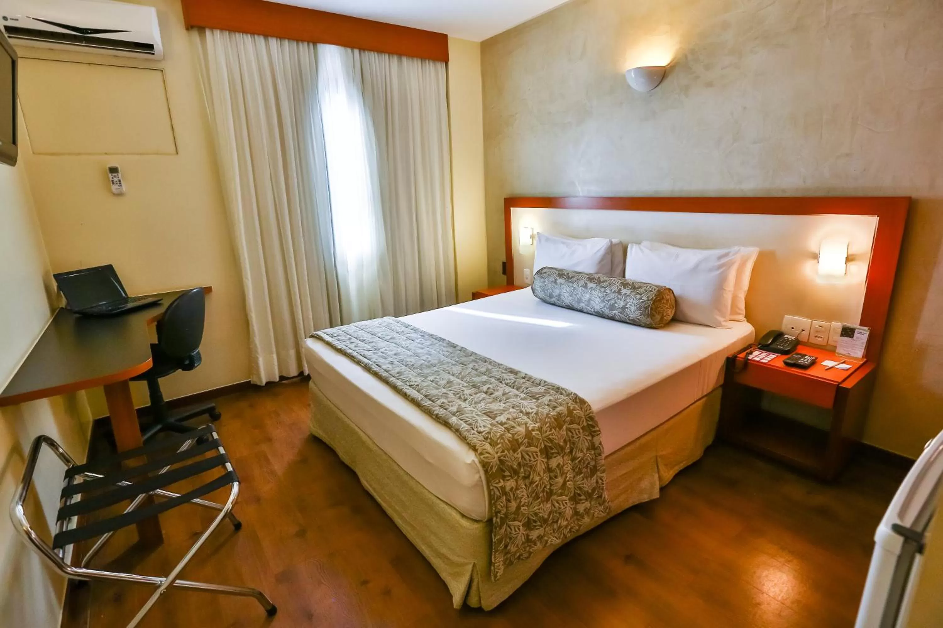 Bedroom, Bed in Metropolitan Hotel Brasília