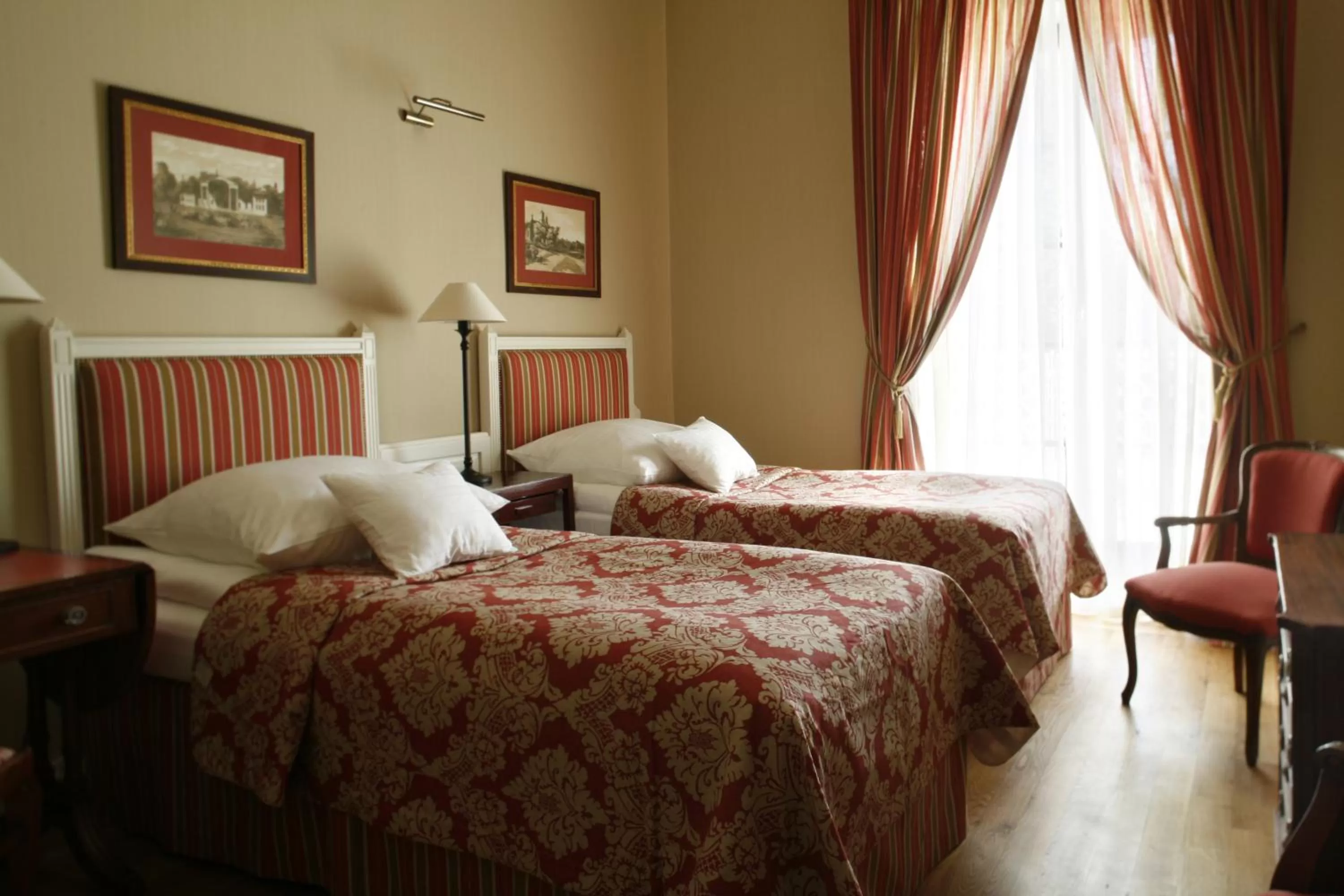 Bed in Hotel Dwór Kościuszko