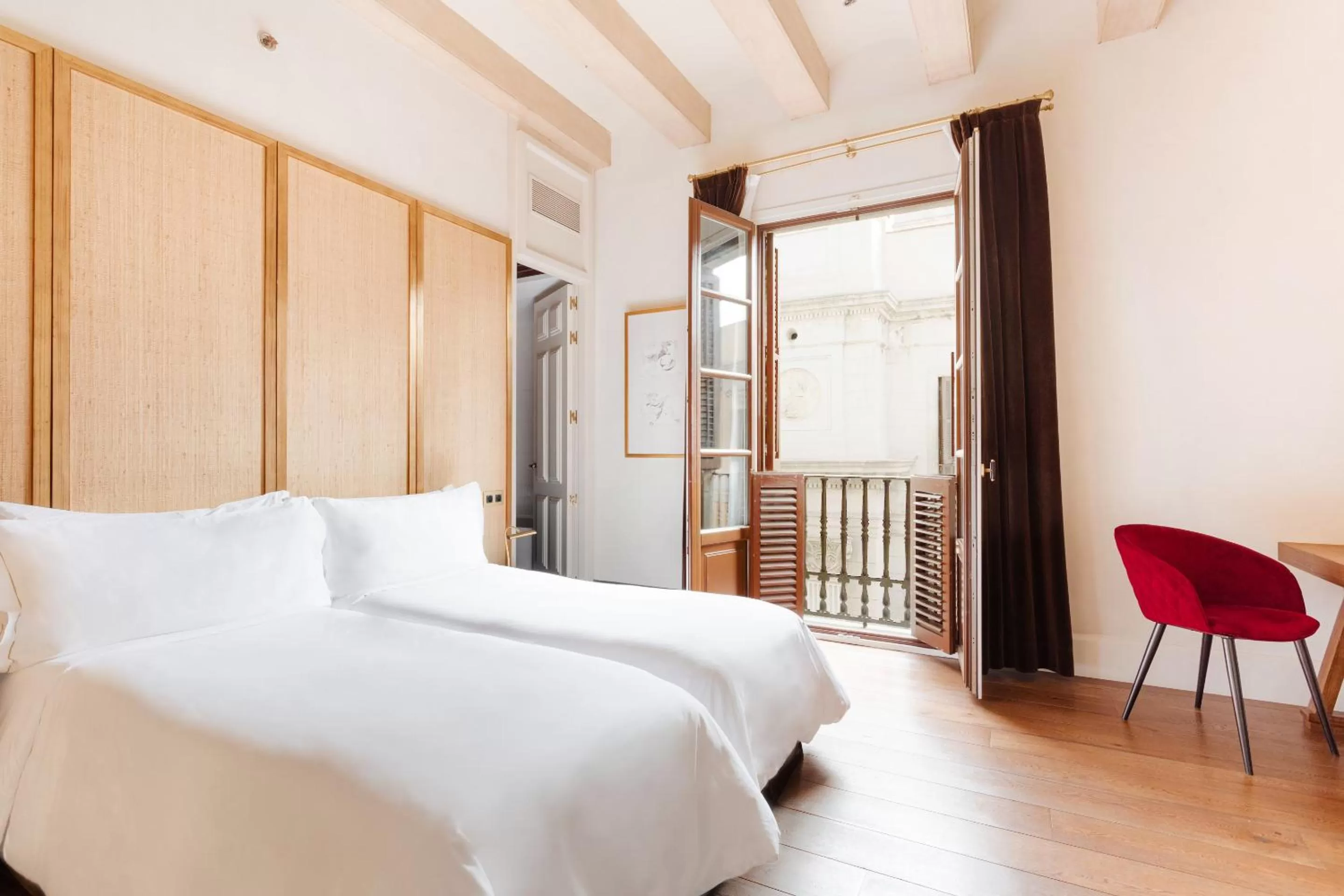 Twin Room in DO Plaça Reial Hotel Gothic Quarter, Sonder by Marriott Bonvoy