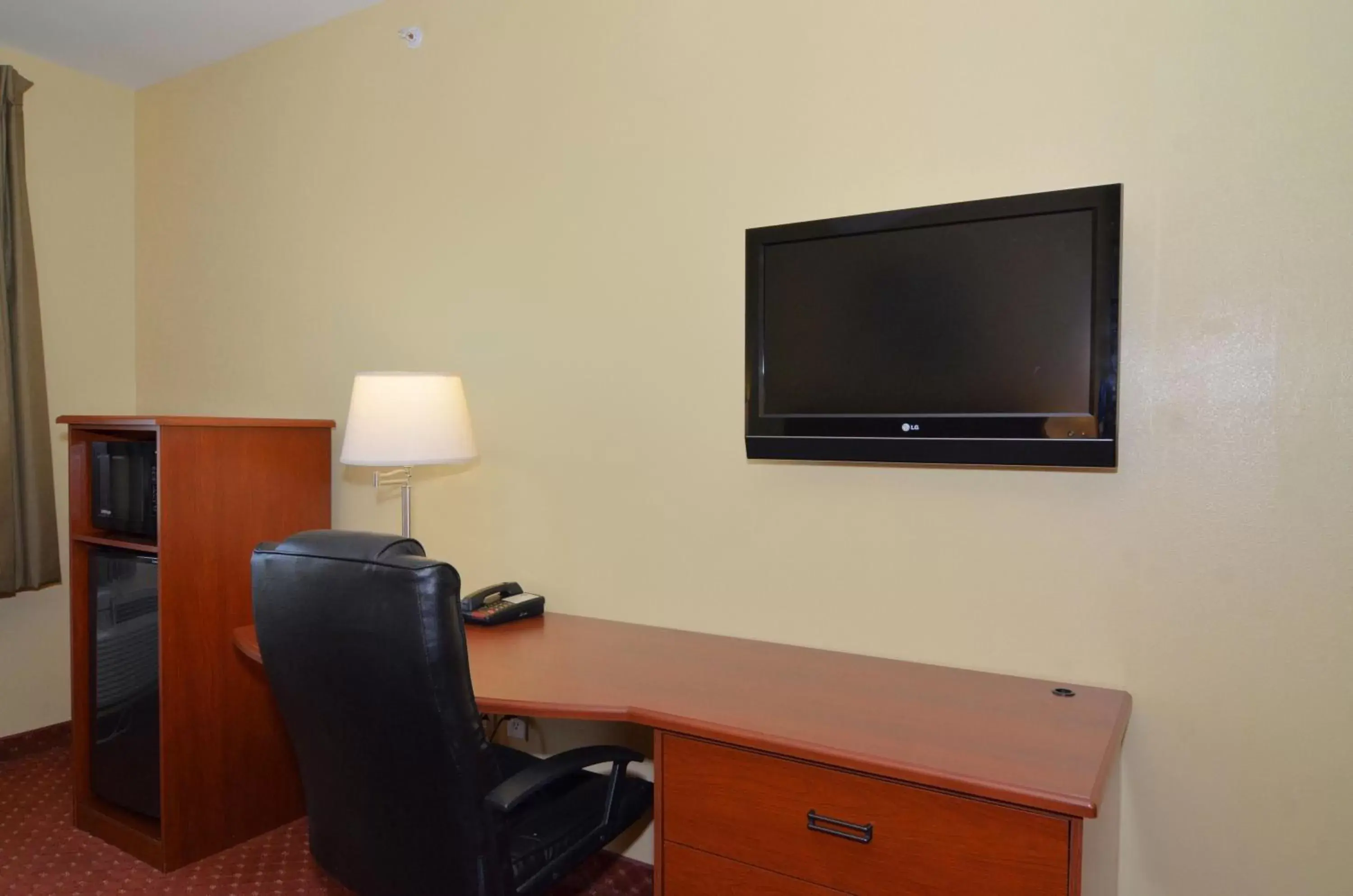 King Suite with Sofa Bed - Non-Smoking in Sleep Inn & Suites New Braunfels