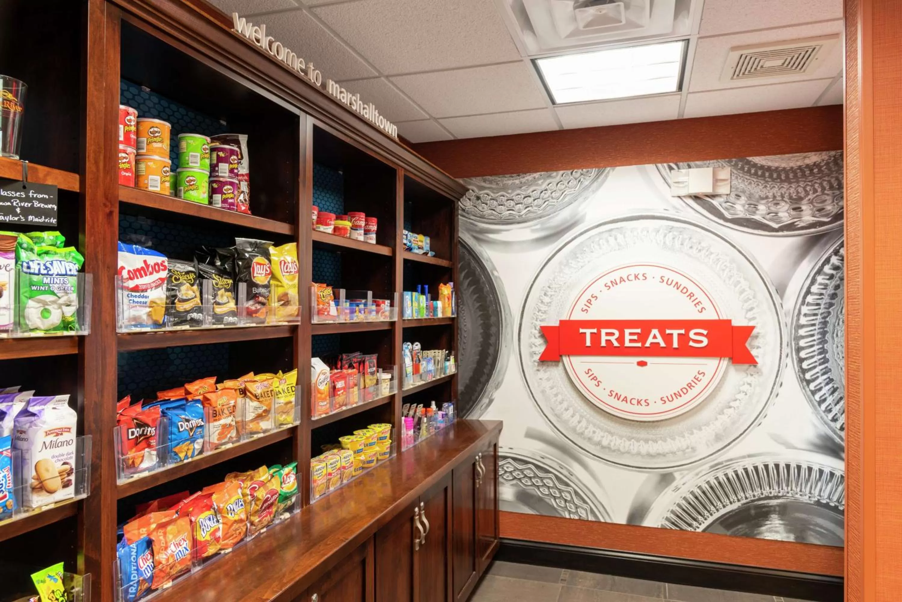 Restaurant/places to eat in Hampton Inn & Suites Marshalltown