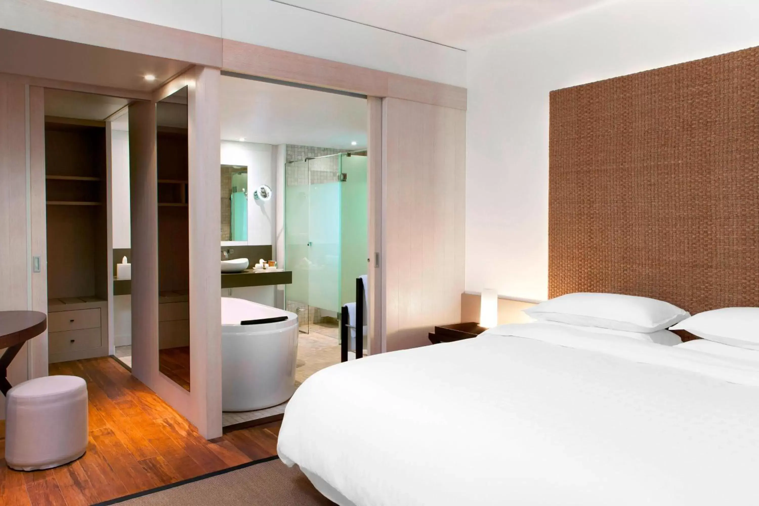 Bathroom, Bed in Sheraton New Caledonia Deva Spa & Golf Resort
