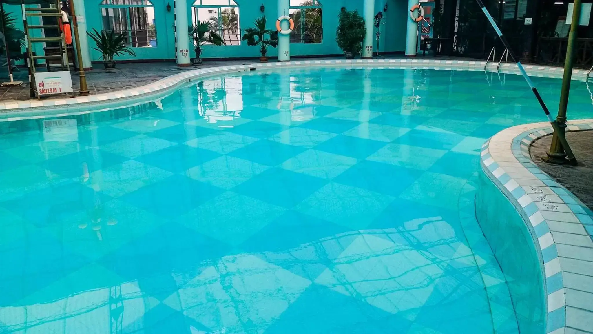 Swimming Pool in Bao Son International Hotel