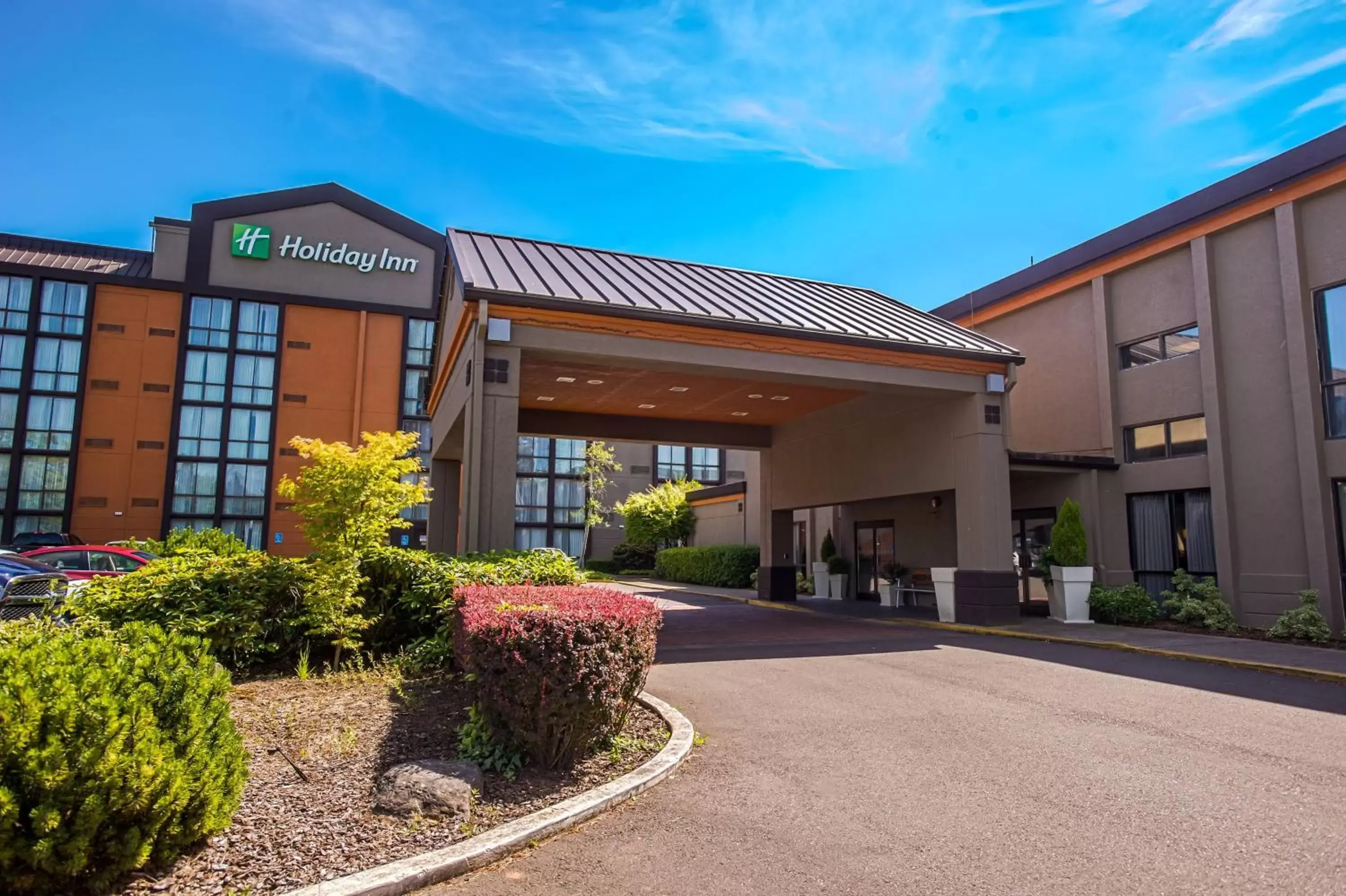 Property building in Holiday Inn Portland South/Wilsonville, an IHG Hotel