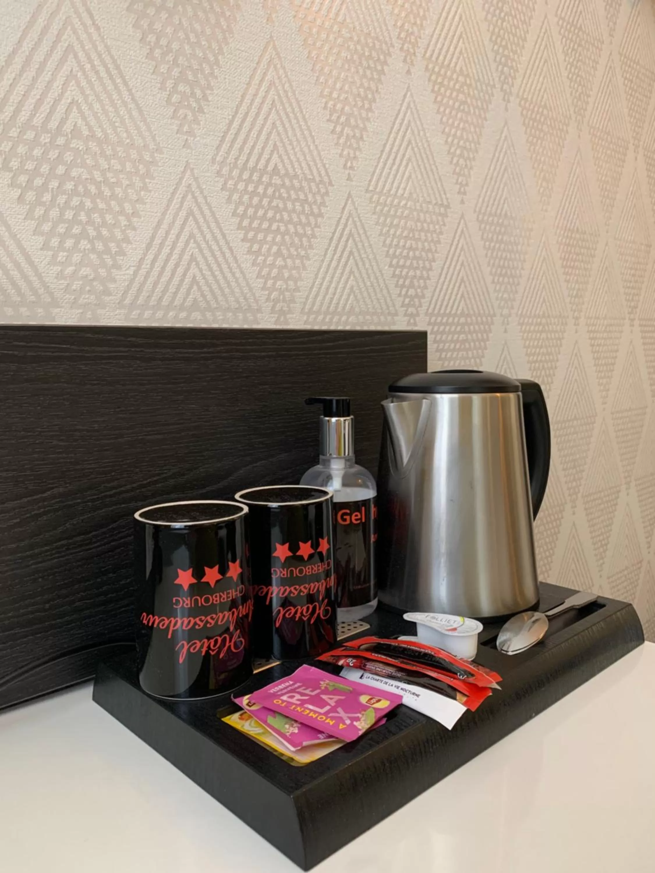 Coffee/tea facilities in Ambassadeur Hotel - Cherbourg Port de Plaisance