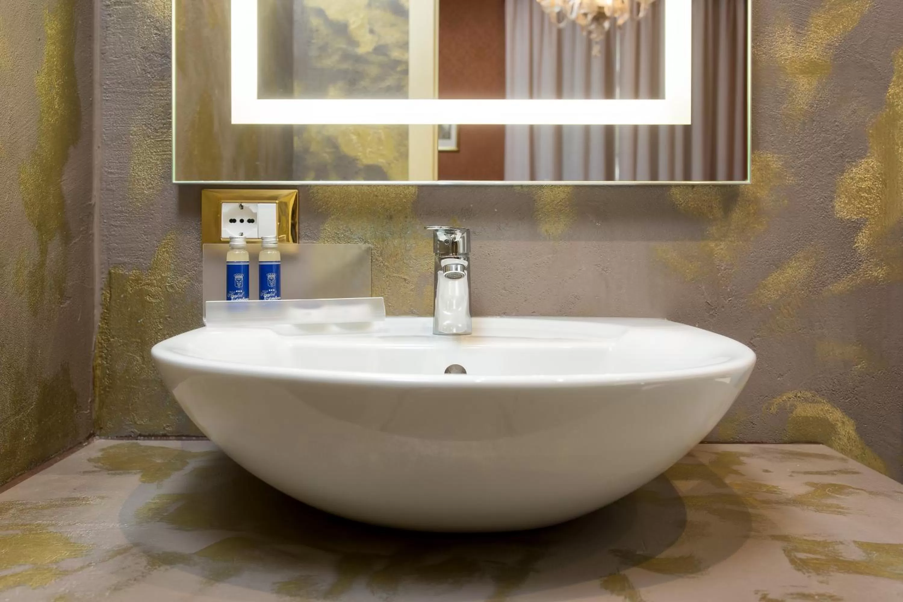 Bathroom in Hotel Conterie