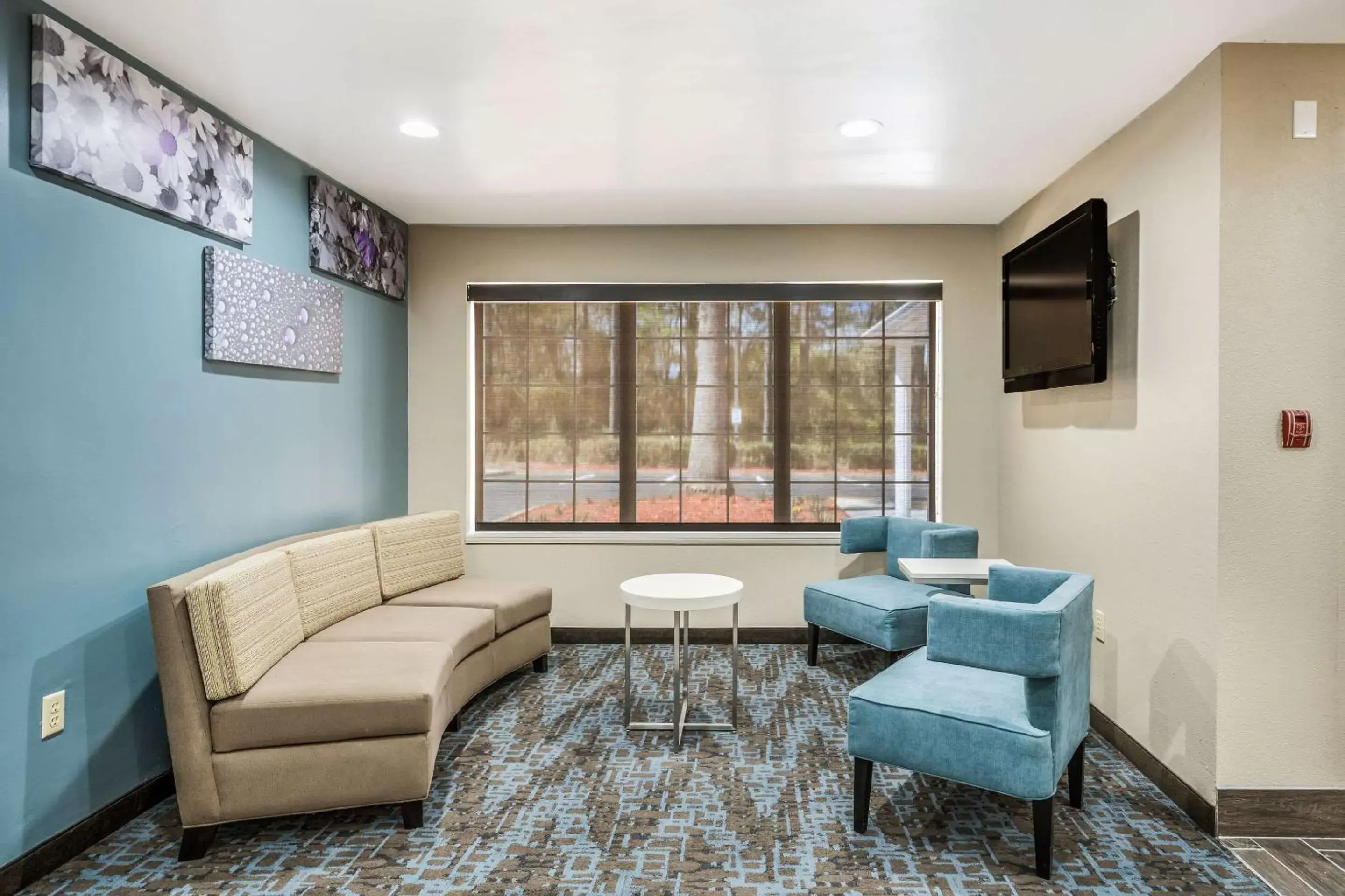 Lobby or reception in Sleep Inn & Suites Tallahassee-Capitol Lobby or reception in Sleep Inn & Suites Tallahassee-Capitol