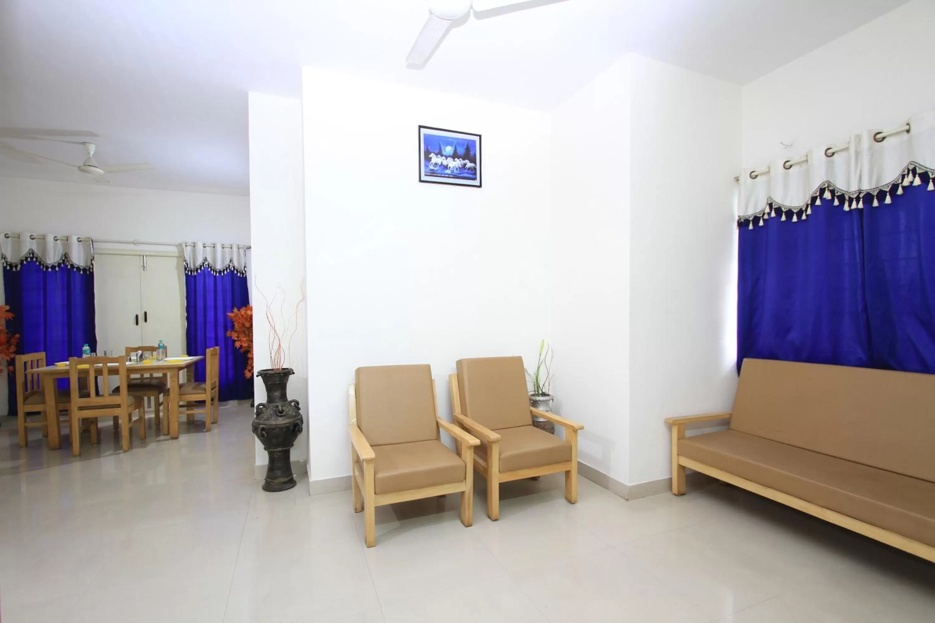 Living room in Arra Suites kempegowda Airport Hotel