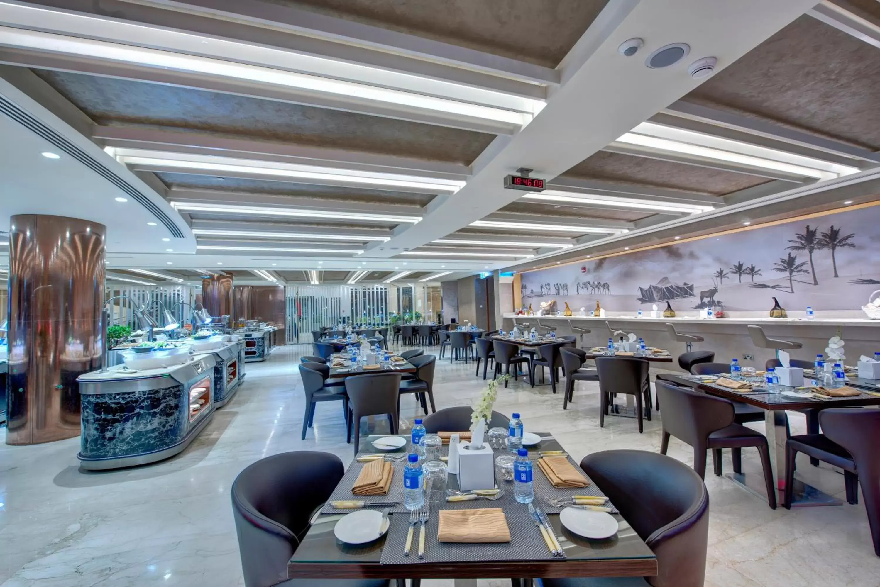 Restaurant/Places to Eat in Remal Hotel