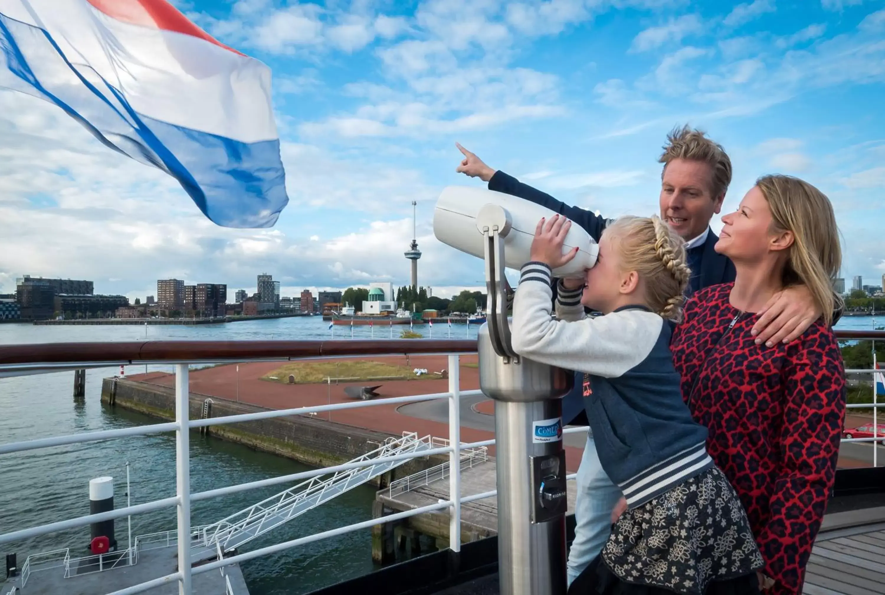 Entertainment in ss Rotterdam Hotel en Restaurants