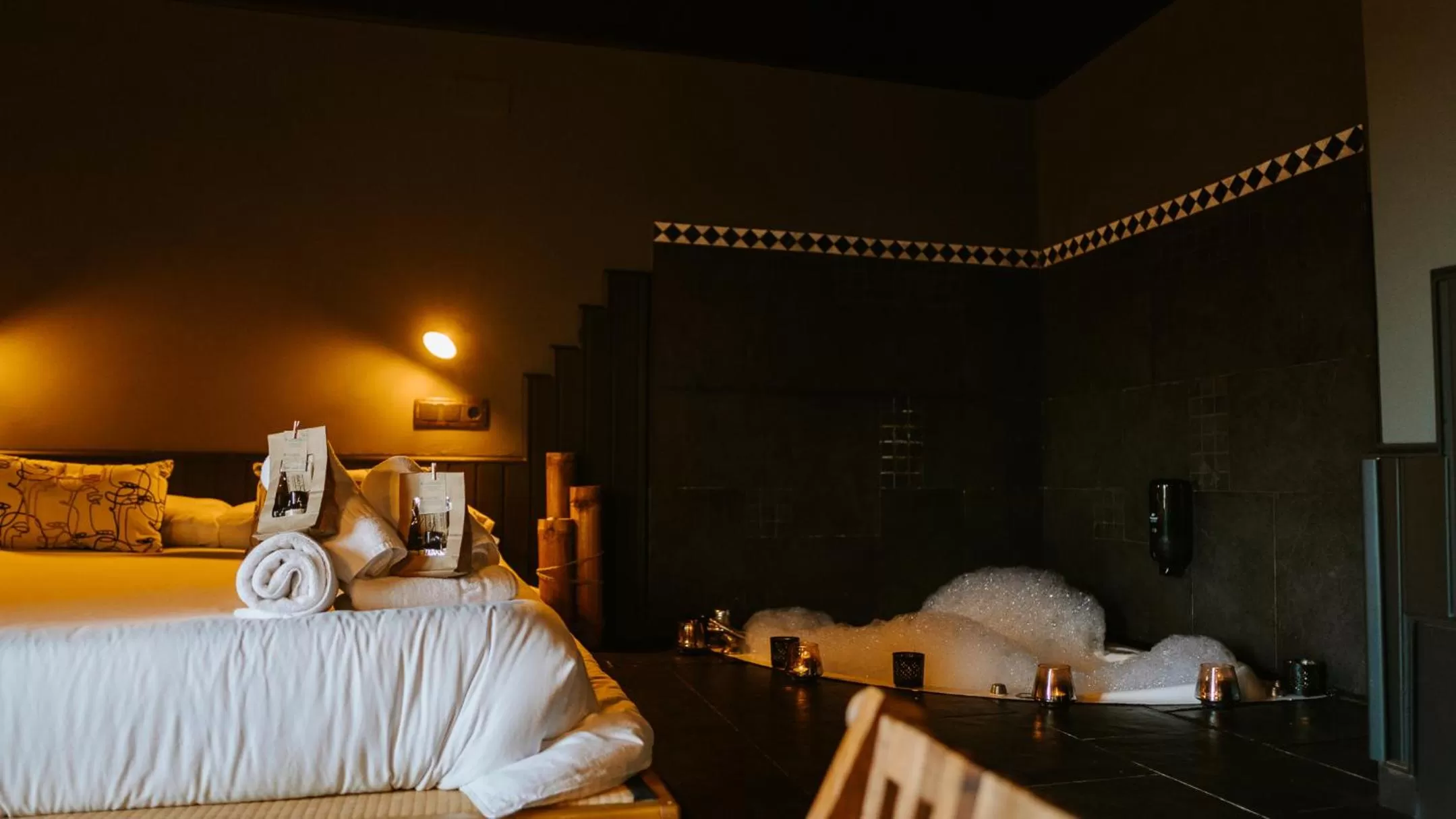 Decorative detail in Hospedería Ballesteros