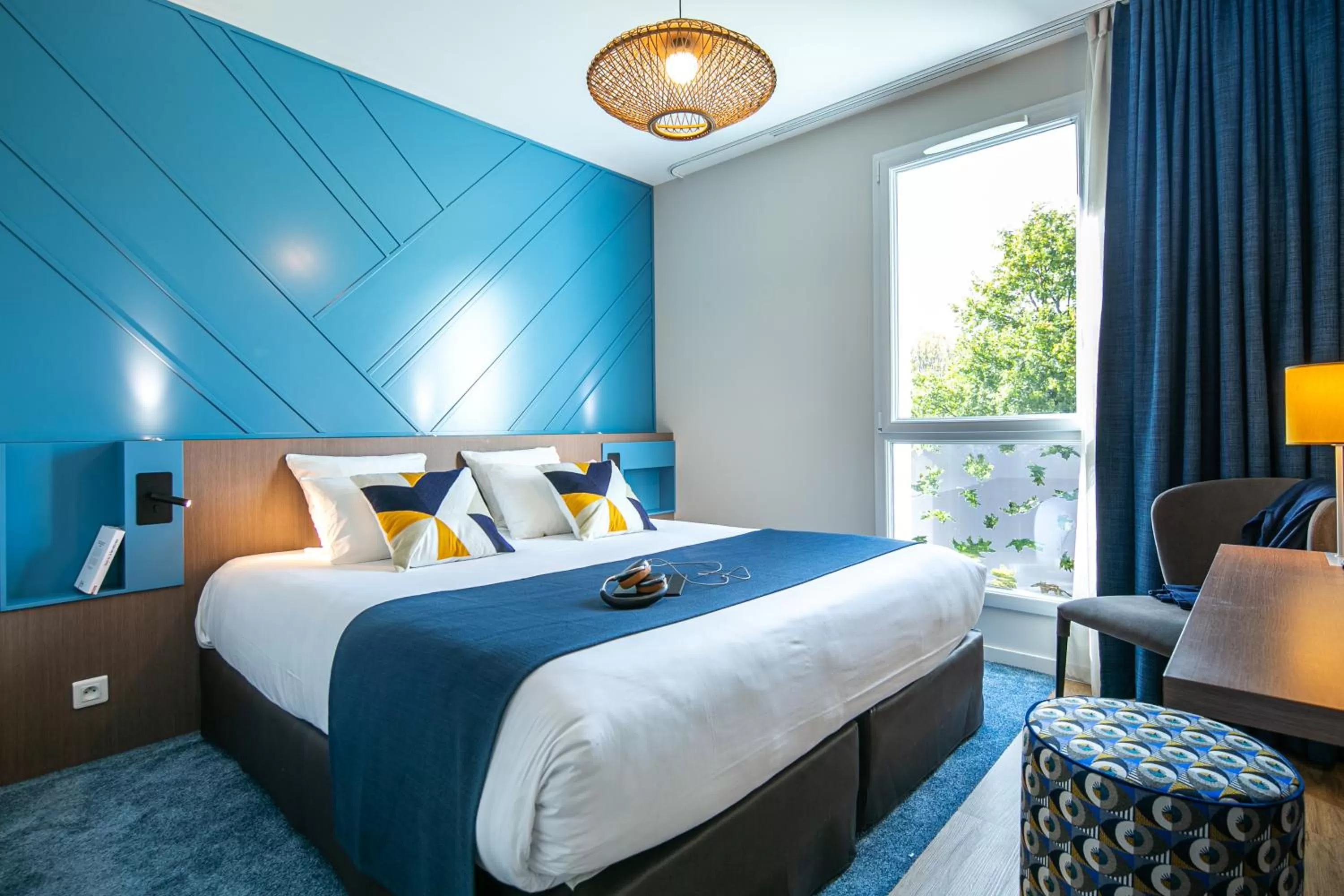 Photo of the whole room, Bed in Hotel Restaurant Saint James, Montaigu-Vendée The Originals Boutique