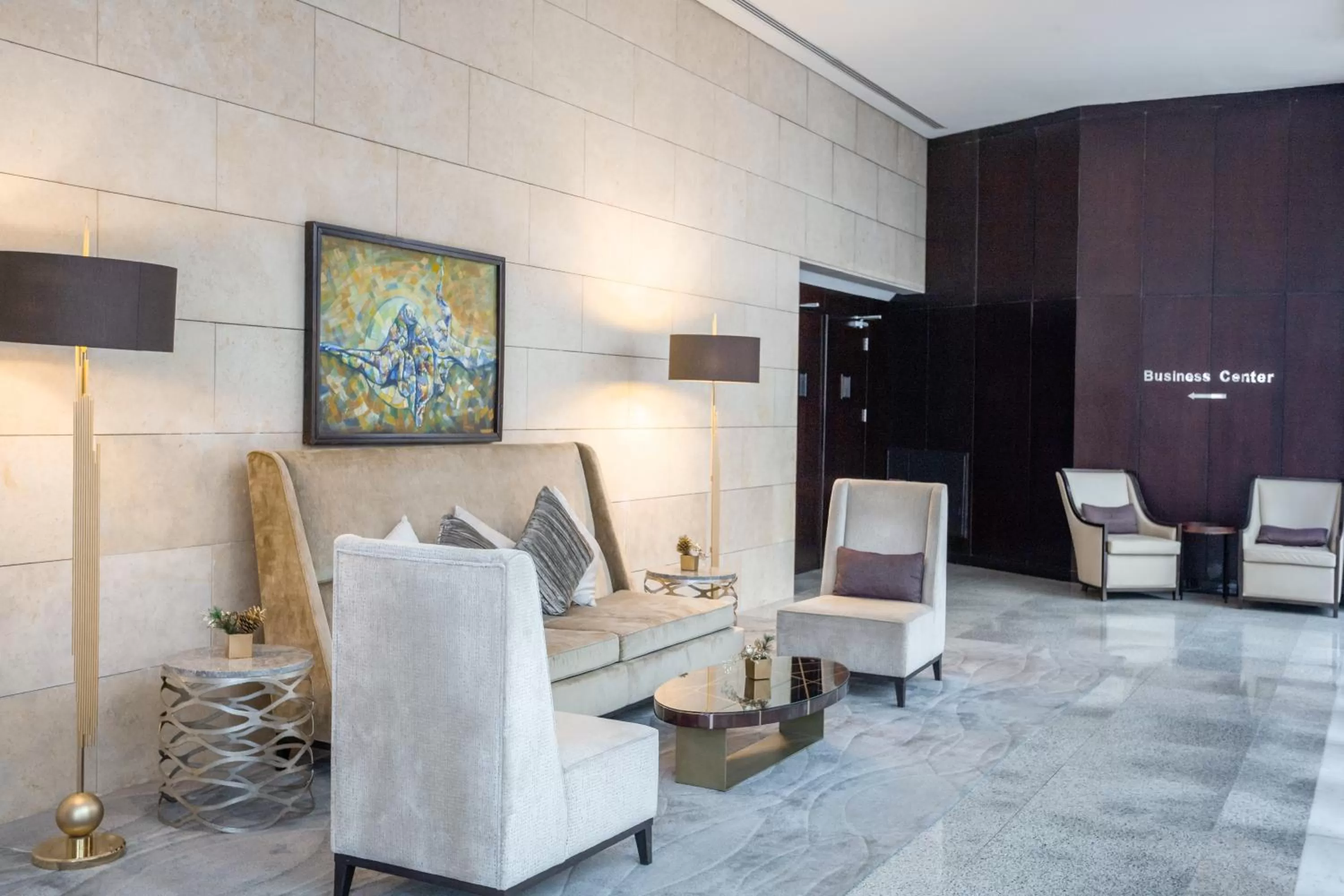 Lobby or reception in Signia by Hilton