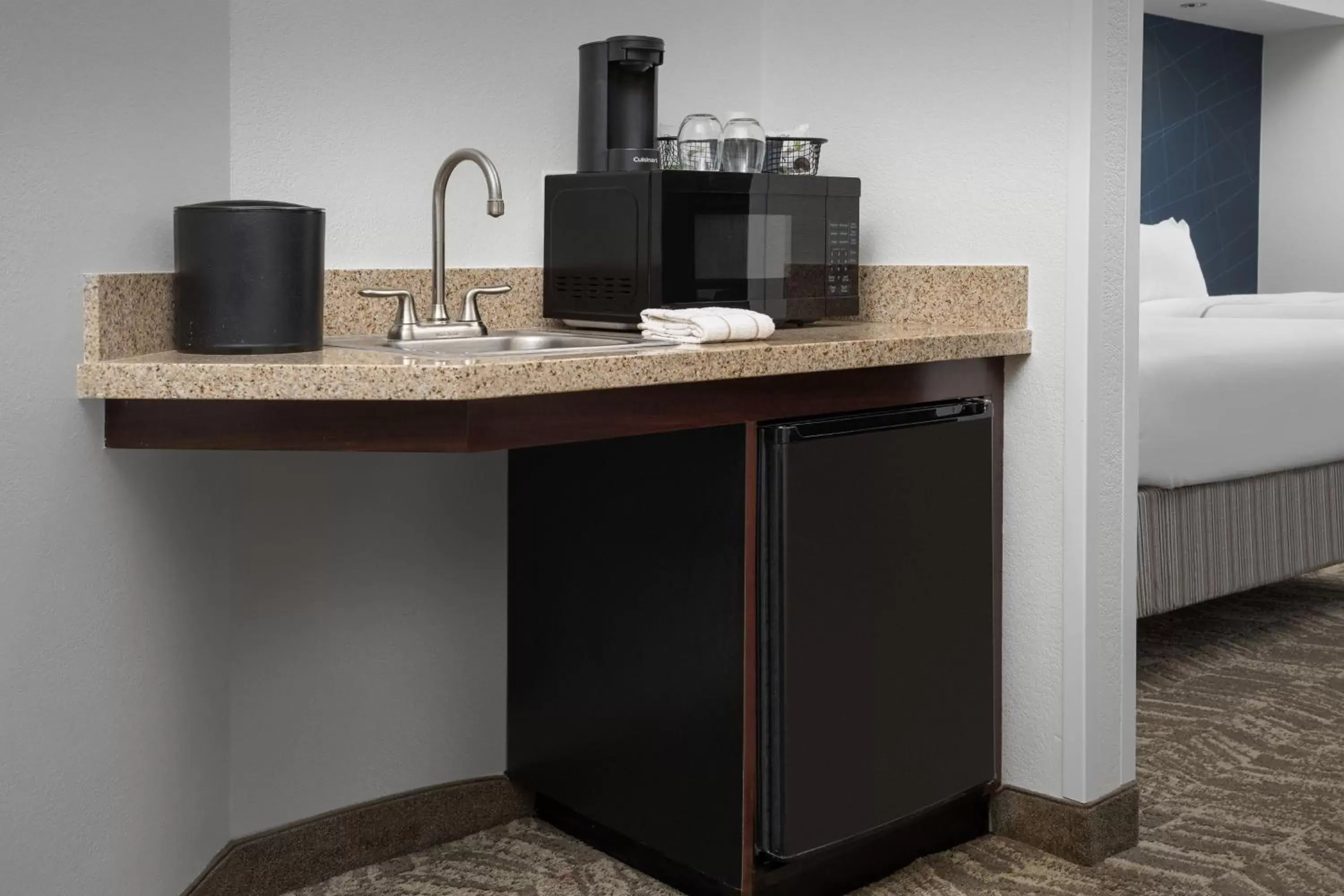 Kitchen or kitchenette, Kitchen/Kitchenette in SpringHill Suites by Marriott Portland Vancouver