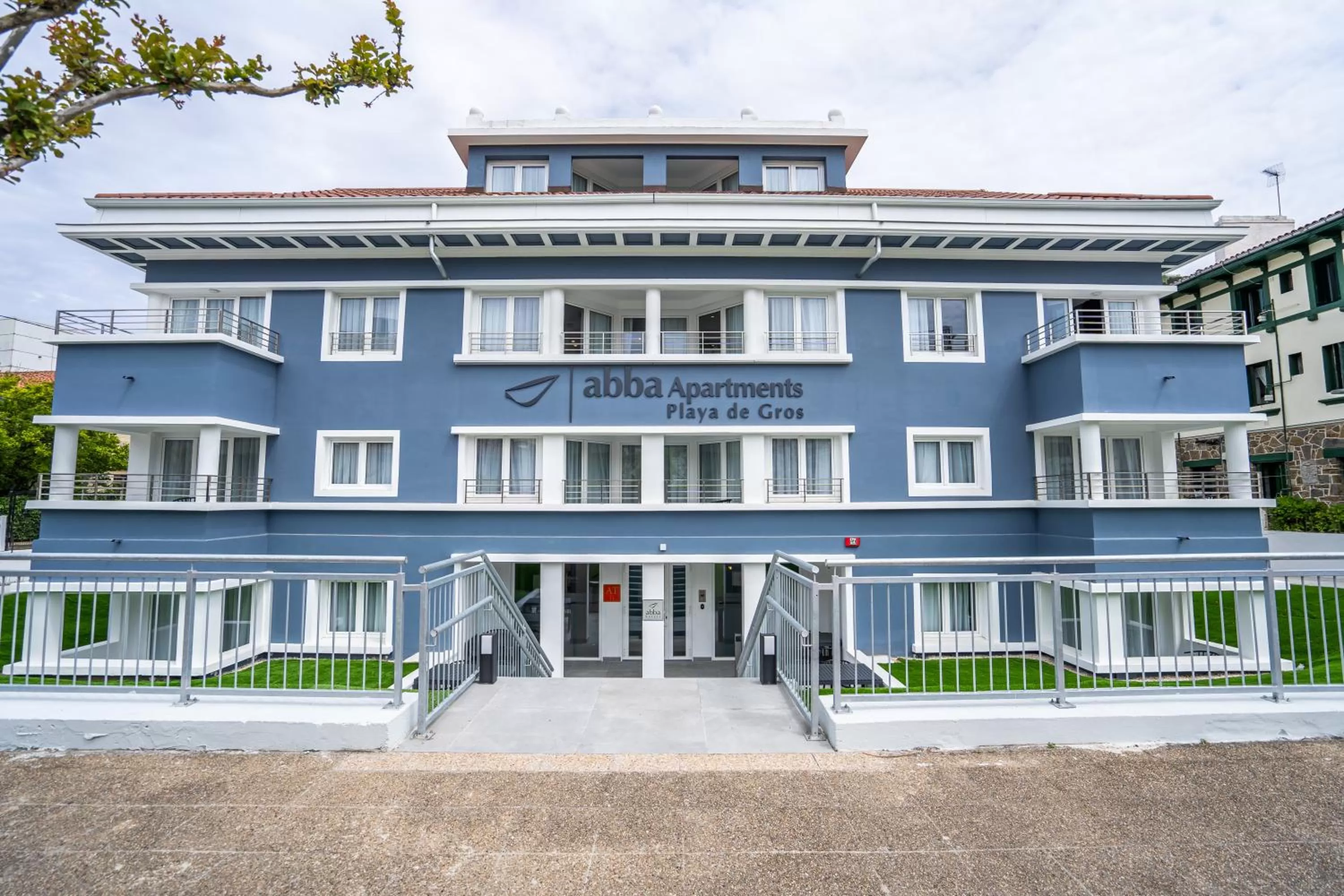 Property building in abba Apartments Playa de Gros San Sebastián