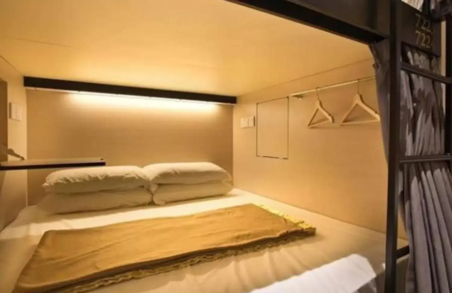 Bed in 7 Wonders Hostel