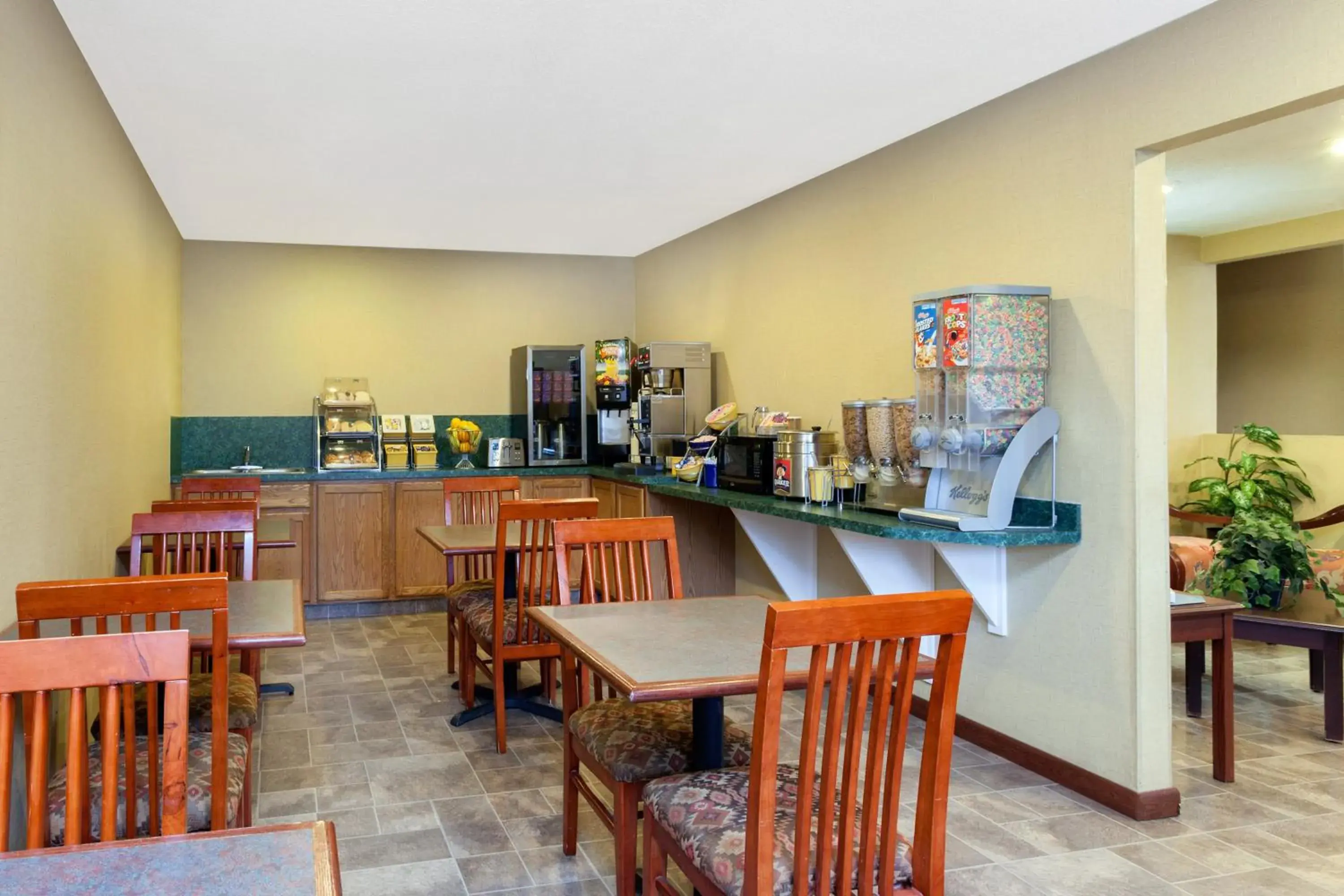 Continental breakfast in Days Inn by Wyndham Maumee/Toledo Continental breakfast in Days Inn by Wyndham Maumee/Toledo