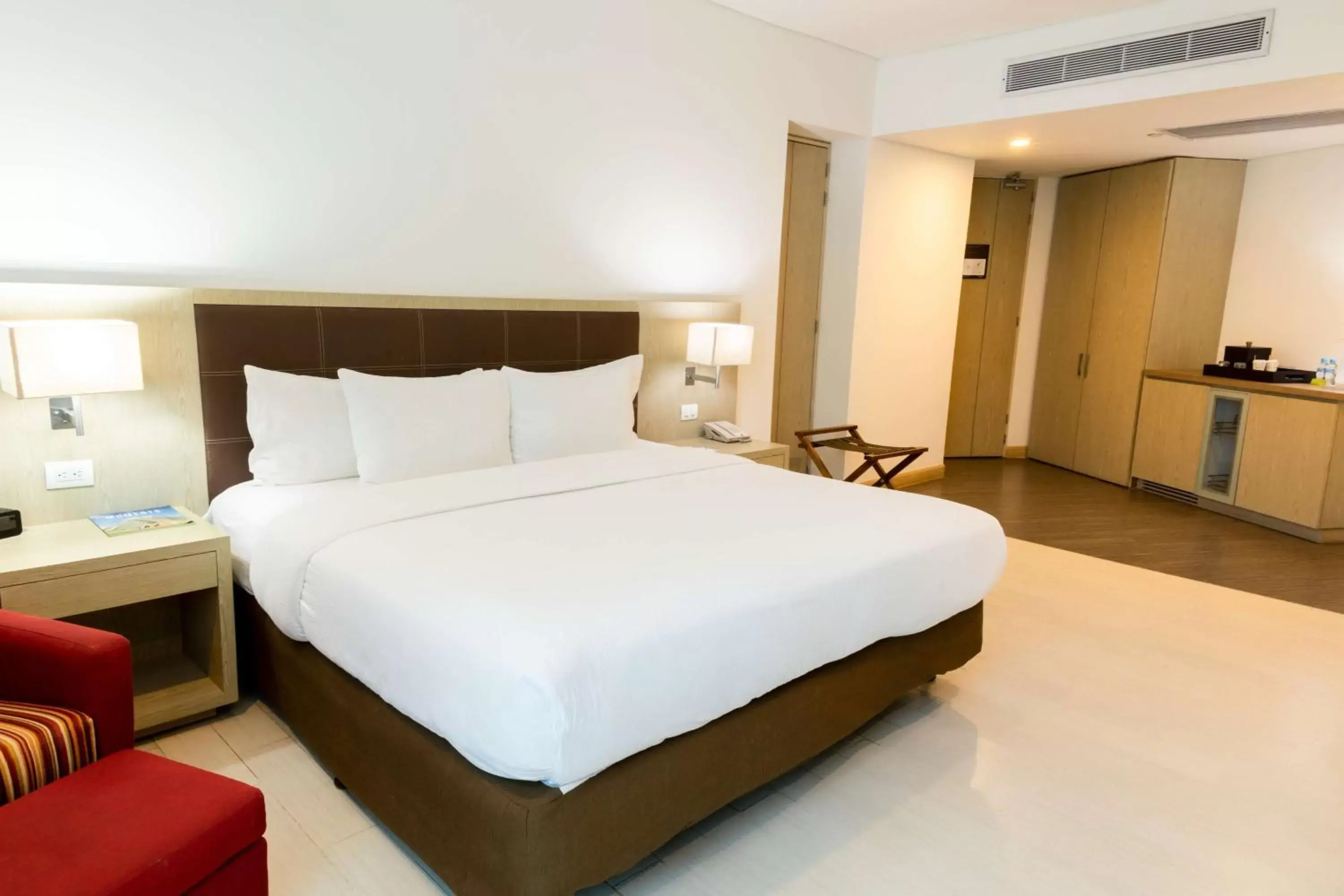Living room, Bed in Hilton Garden Inn Barranquilla