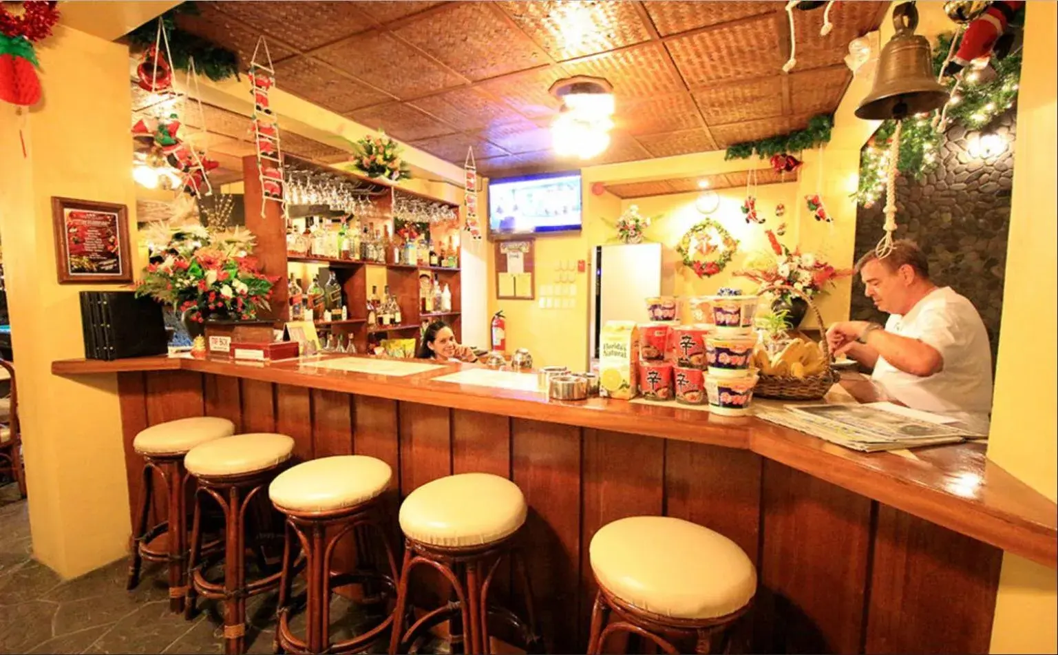 Restaurant/places to eat in Mermaid Resort and Dive Center Restaurant/places to eat in Mermaid Resort and Dive Center