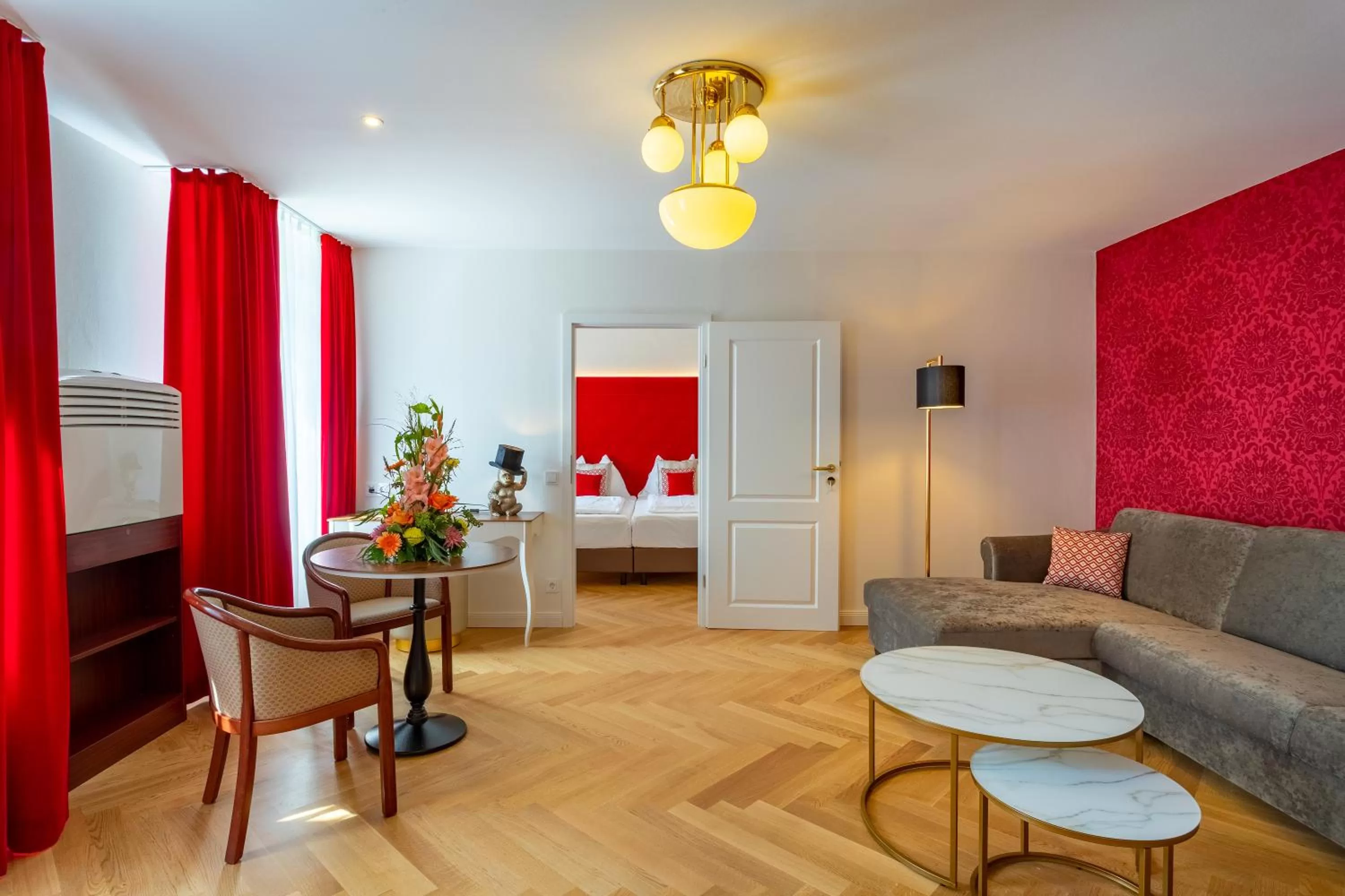 TV and multimedia, Bed in Theaterhotel & Suites Wien