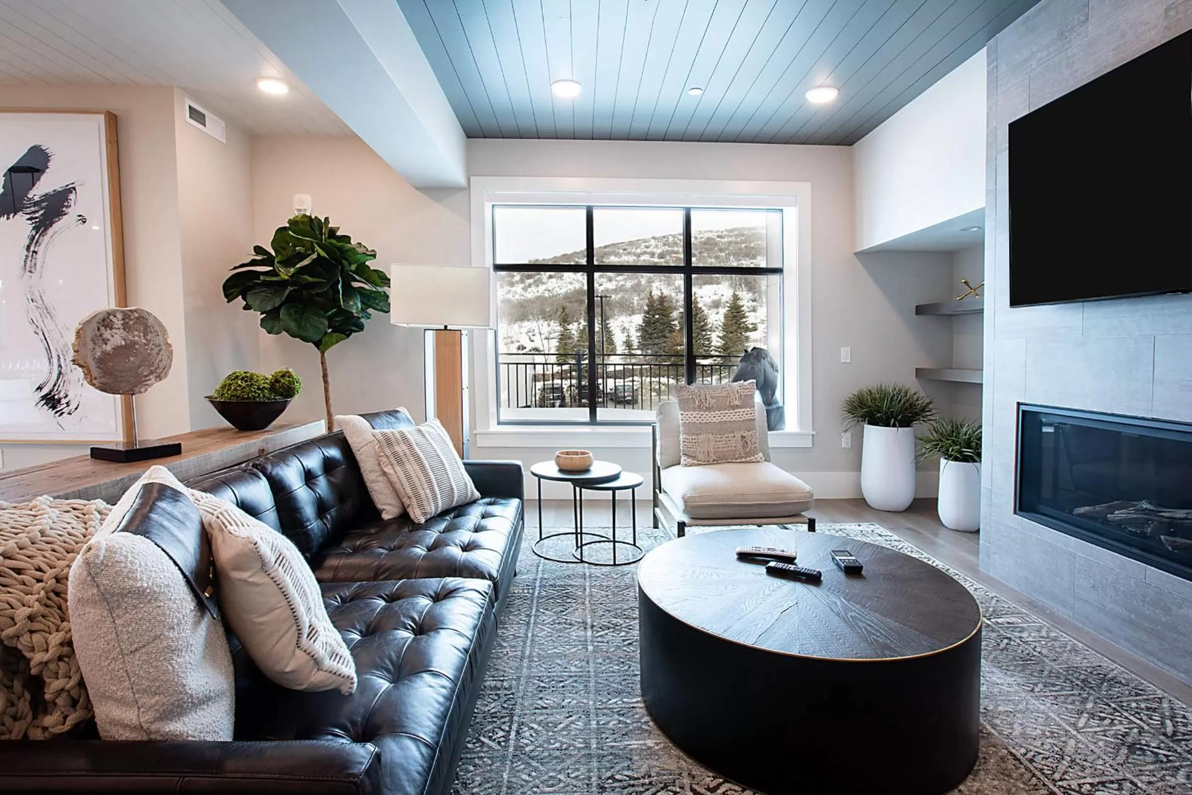 Living room in Black Rock Mountain Resort