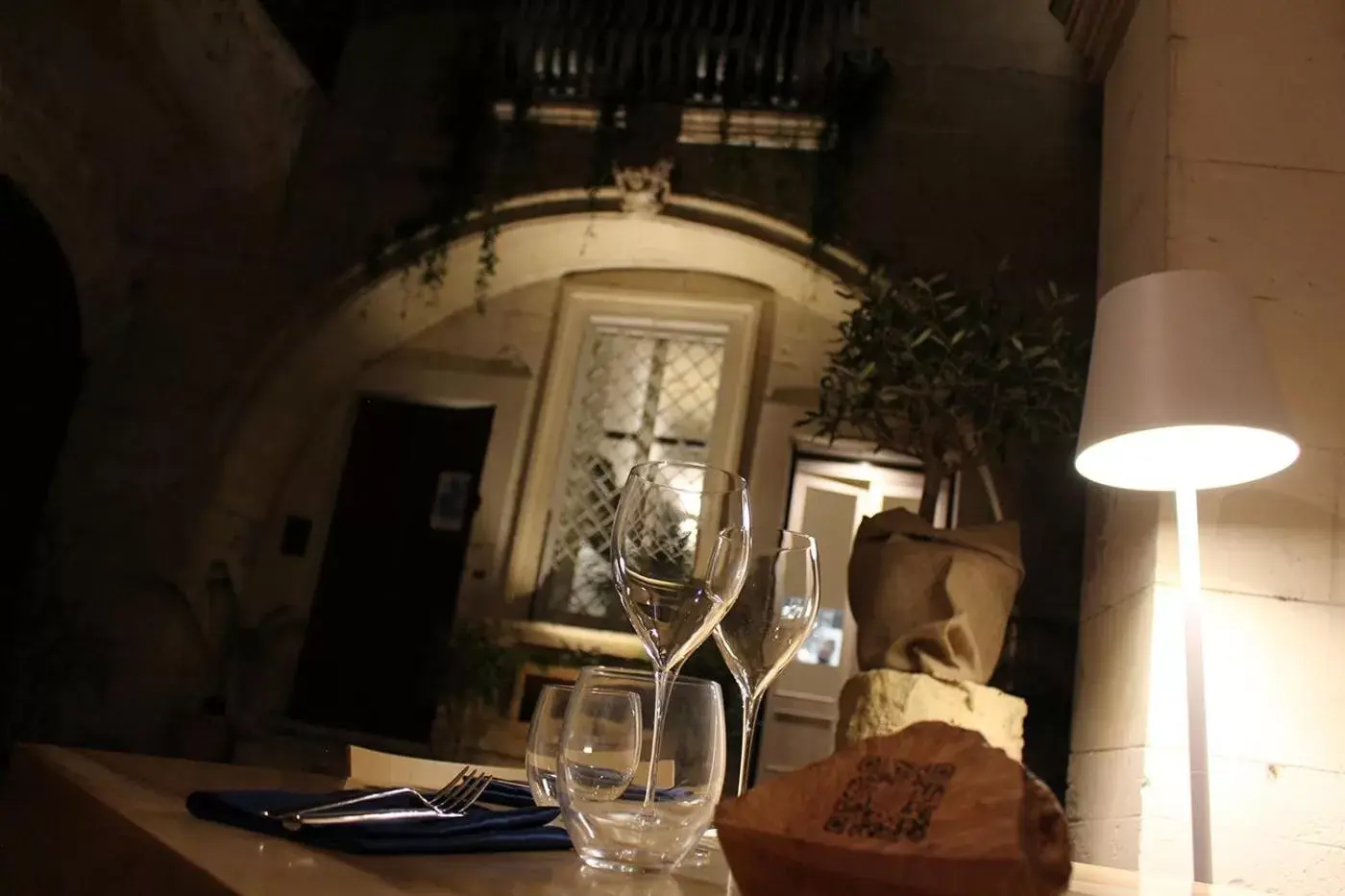 Restaurant/places to eat in B&B Palazzo Sambiasi