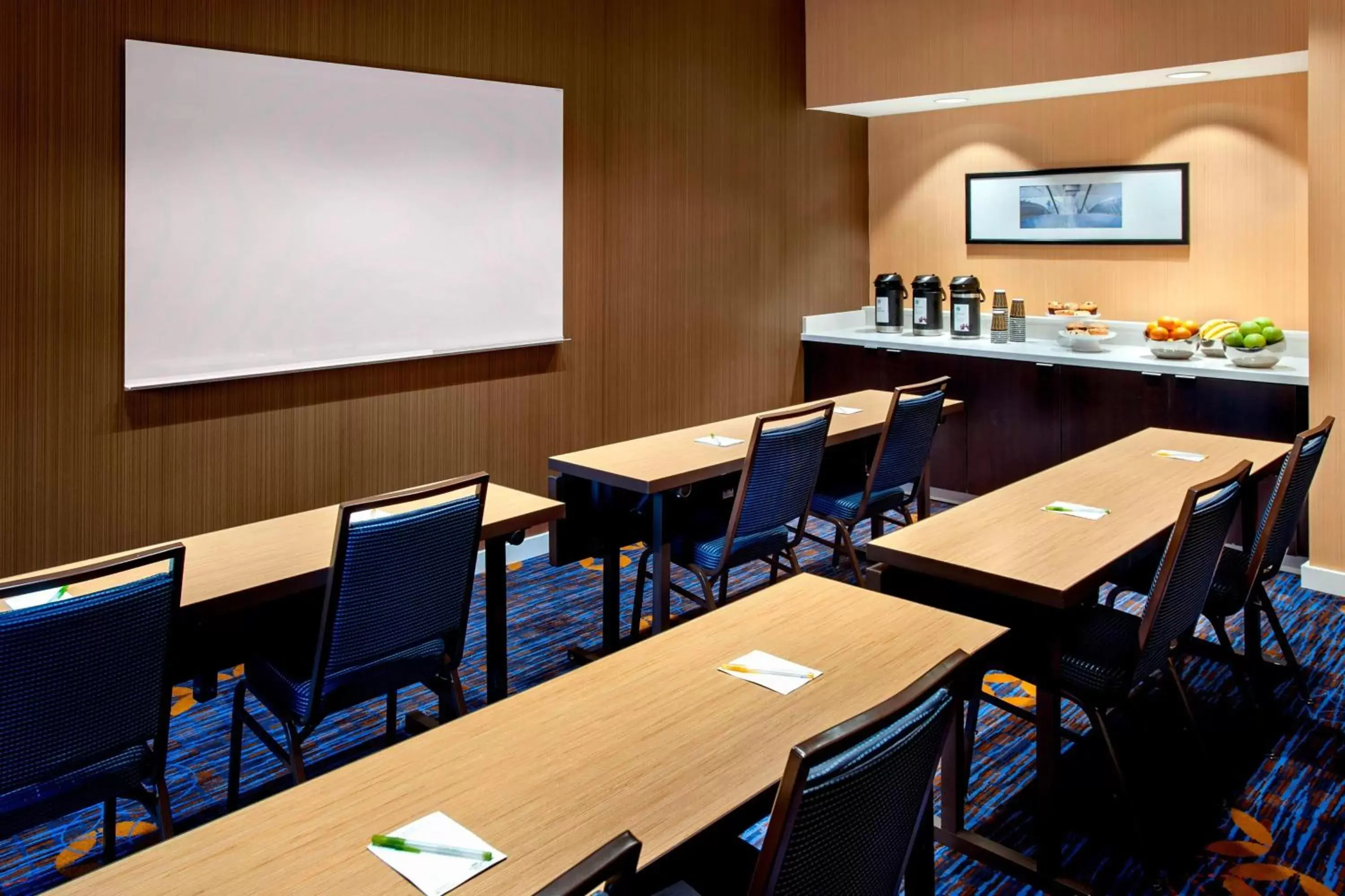 Meeting/conference room in Courtyard Parsippany